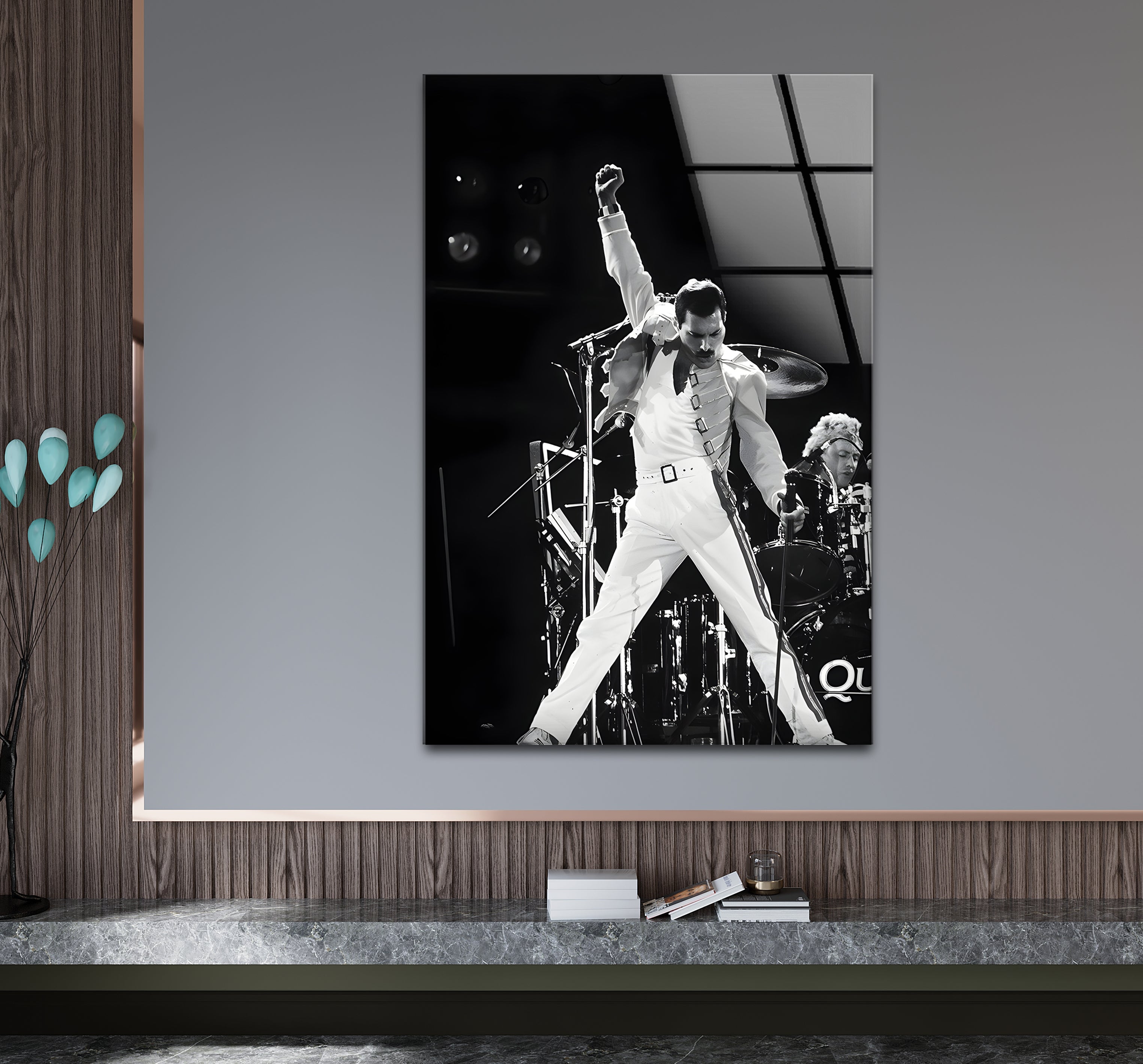 Freddie Mercury Glass Wall Art - Black & White Queen Band Tribute for Home & Office Decor - Perfect for Music Lovers & Retro Style Interiors