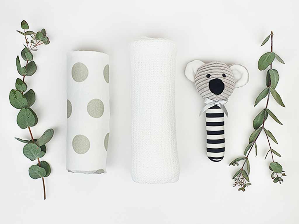 Premium Unisex Baby Gift Basket Set - Newborn Essentials & Keepsakes for Baby Showers, Birthdays & Special Occasions