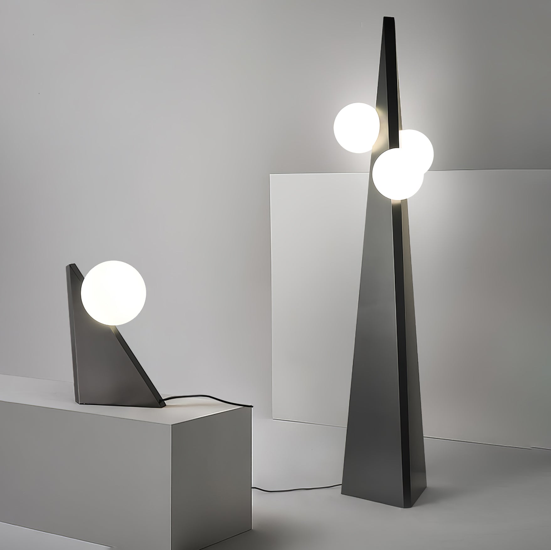 Stylish Noir Roy Table Lamp - Modern LED Nightstand Light for Bedroom, Living Room & Office - Perfect for Reading, Decor & Ambient Lighting