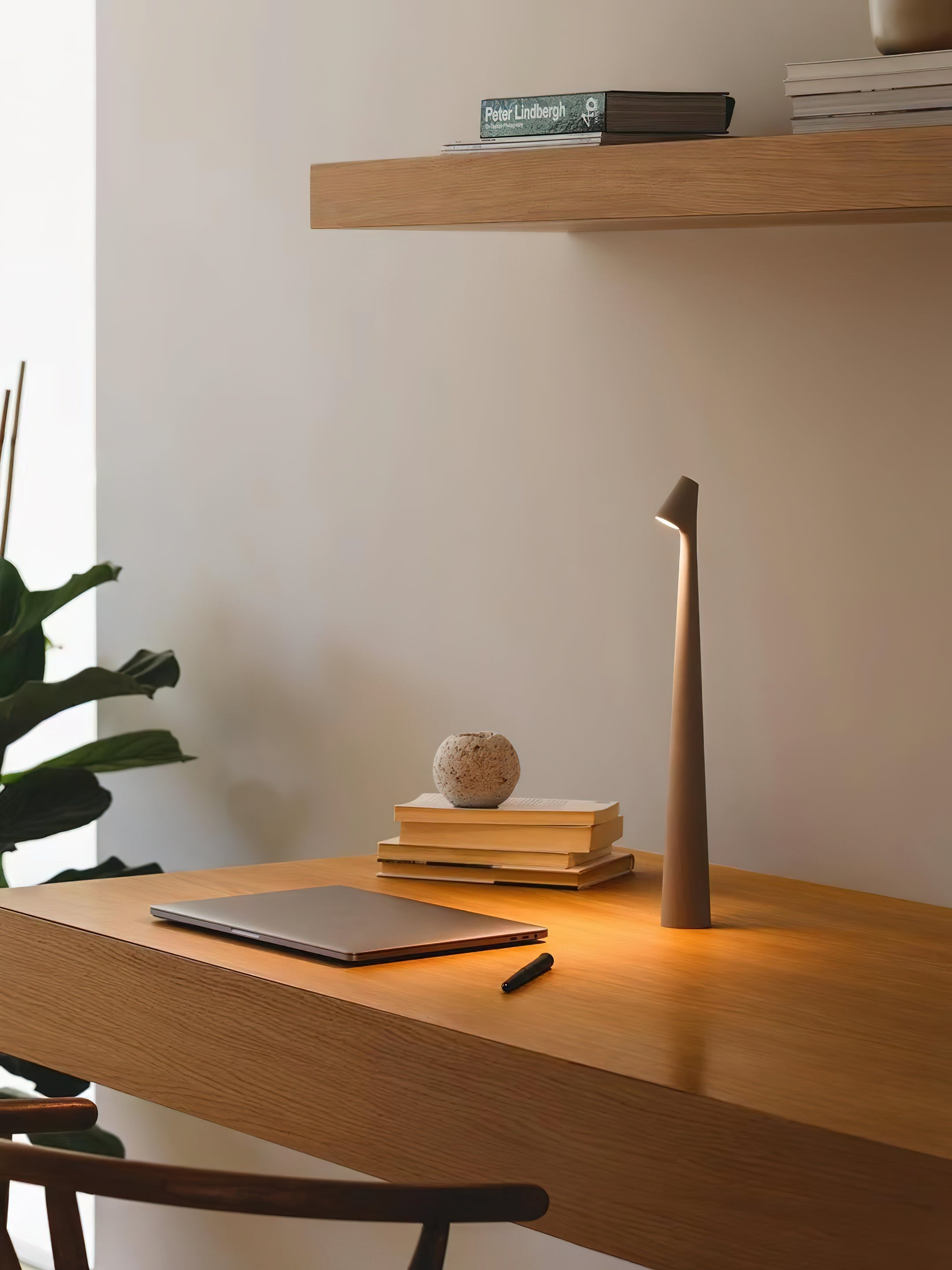 Stylish Africa-Inspired Portable Table Lamp - Handcrafted Wooden Design with USB Charging for Bedroom, Living Room & Office Decor
