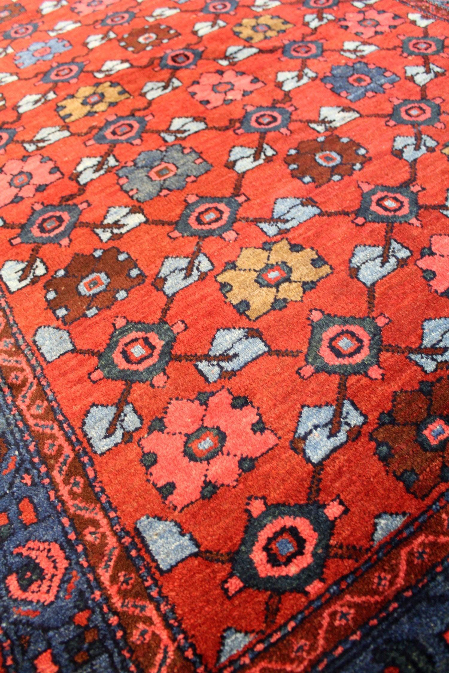 Handwoven Antique Hamadan Tribal Rug - Traditional Persian Carpet for Living Room, Bedroom & Home Decor - JF8380