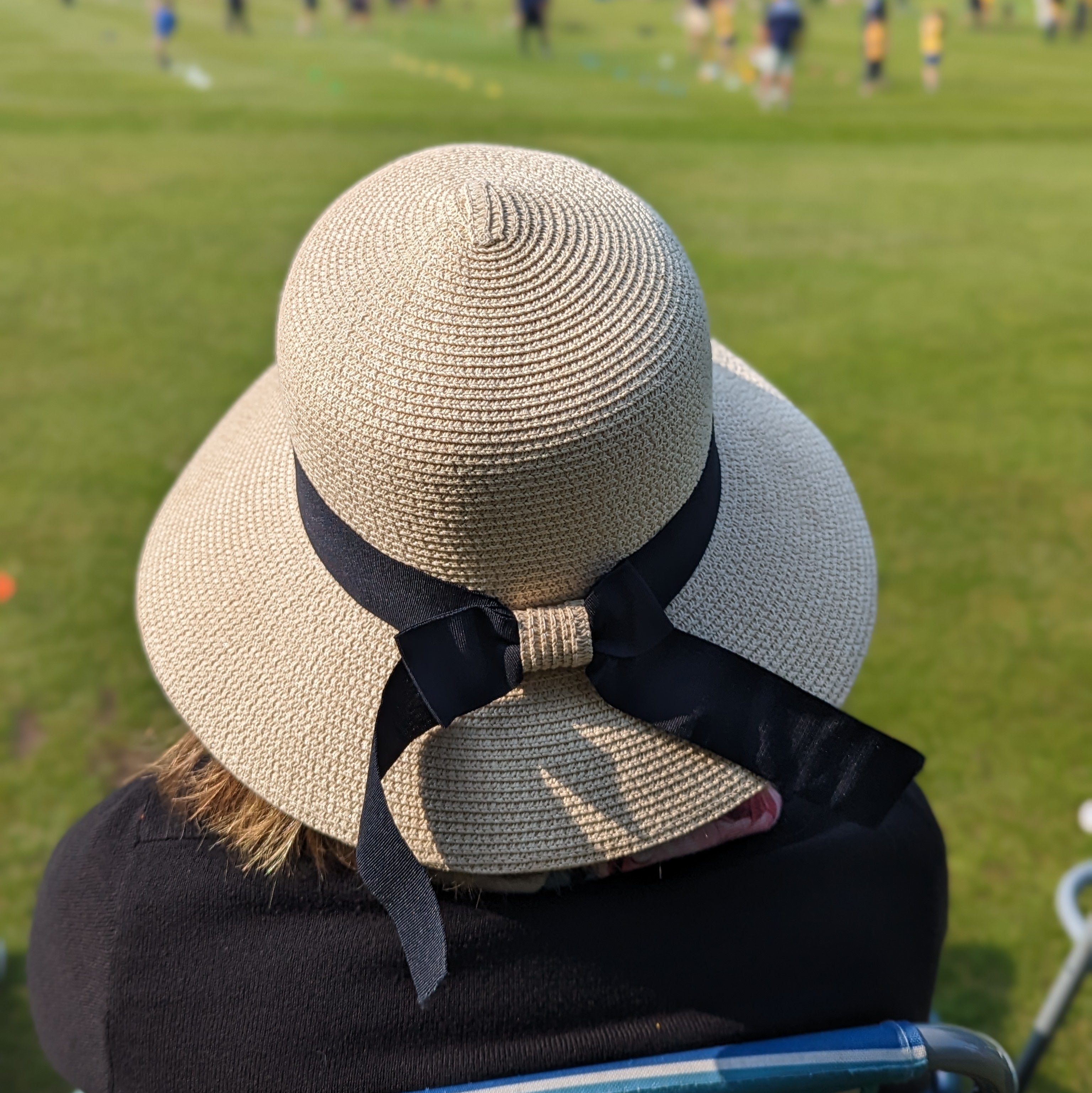 Elegant Folding Travel Sun Hat with Ribbon Bow - 59cm Wide Brim for Women - Perfect for Beach, Vacation, and Outdoor Activities