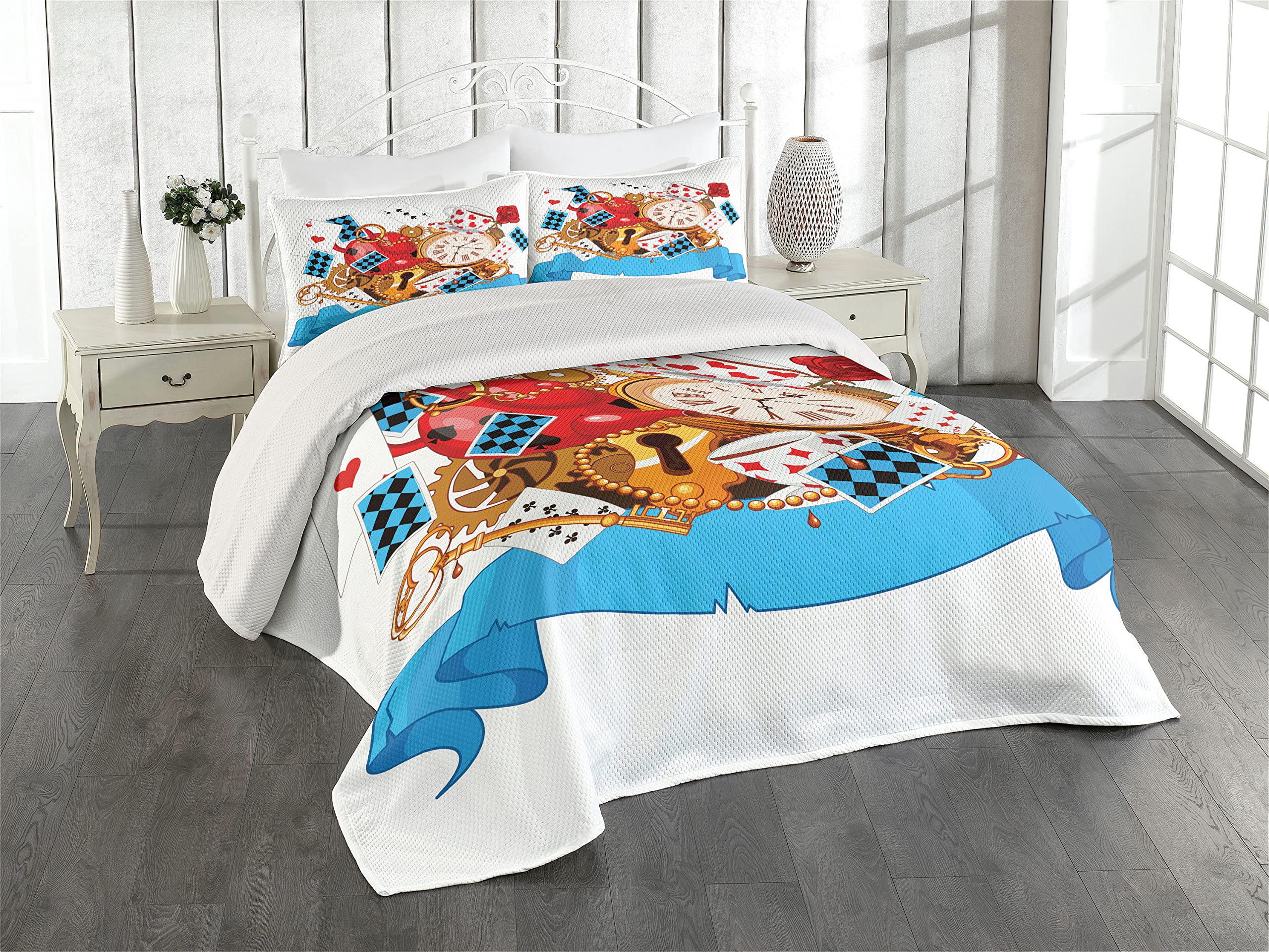 Ambesonne Alice in Wonderland 3-Piece Quilted Bedspread Set with 2 Pillow Shams - King Size Fantasy Themed Bedding, Mad Tea Party Design with Cards, Clocks & Flowers - Perfect for Whimsical Bedroom Decor & Themed Guest Rooms