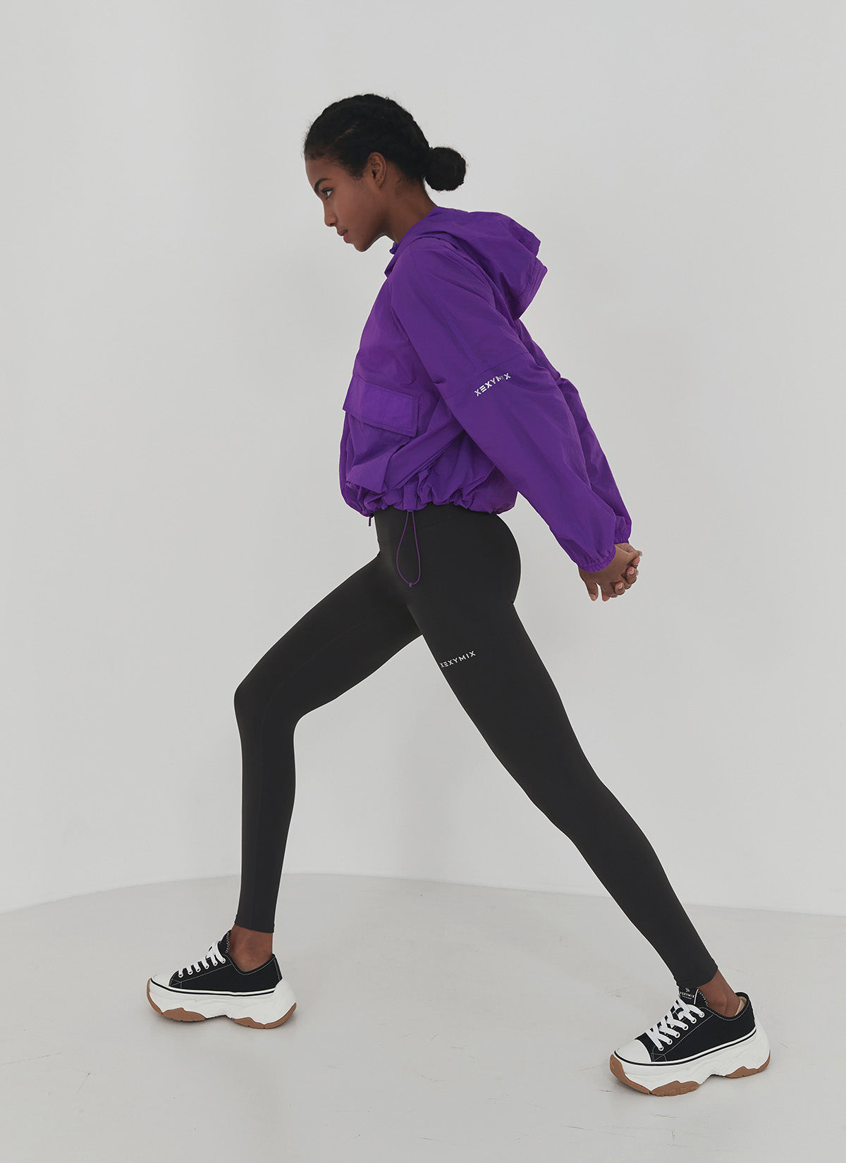 Stylish 2-Way Crop Hood Windbreaker Jacket for Women - Lightweight & Breathable for Outdoor Activities, Running, and Casual Wear