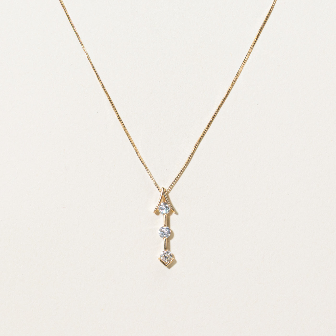 0.30ctw Diamond Arrow Pendant Necklace in 18K Gold - Elegant Jewelry Gift for Women, Perfect for Valentine's Day, Anniversary & Special Occasions