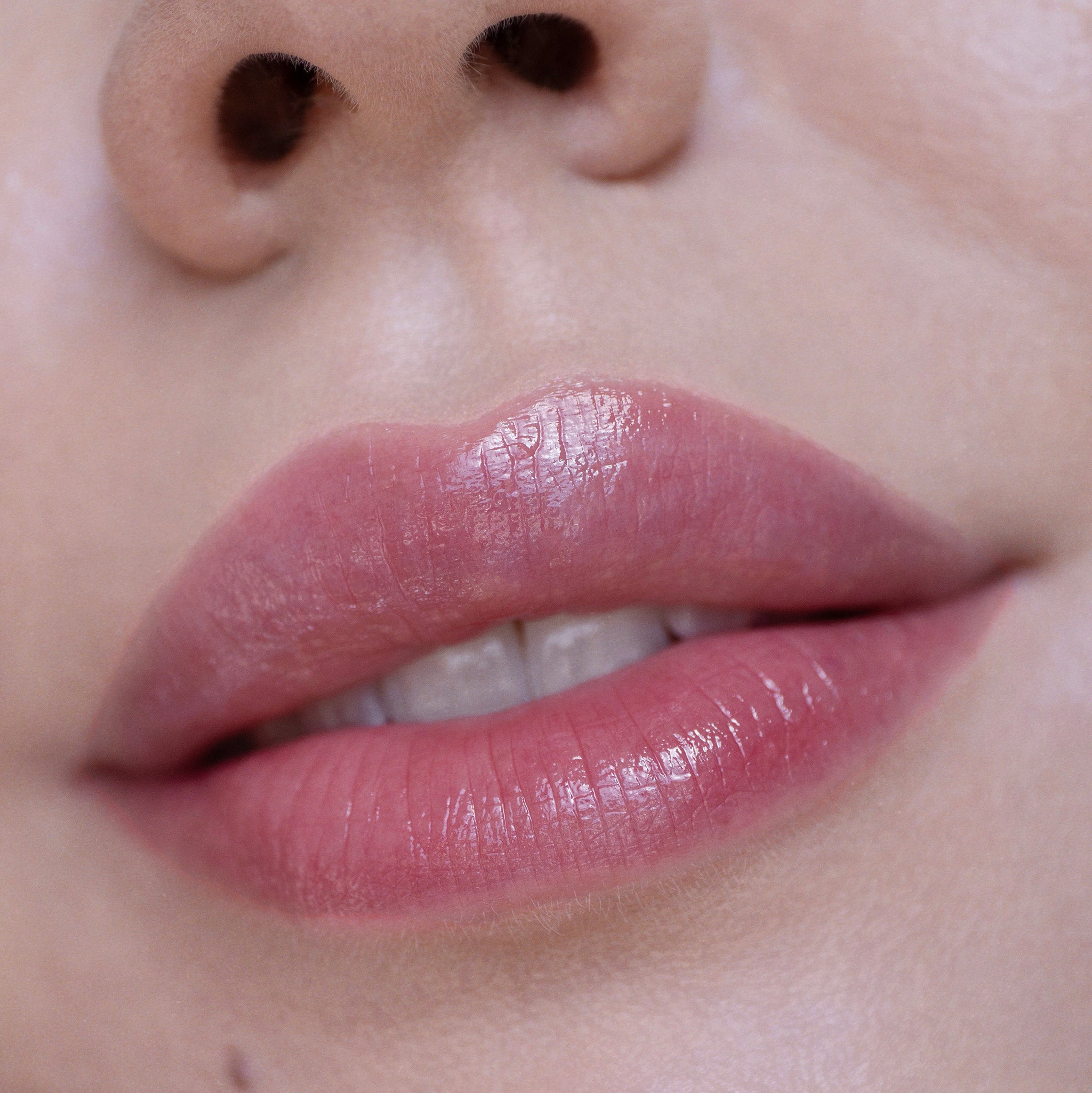 Best Moisture Lock Glossy Lip Balm for Dry Lips - Hydrating & Long-Lasting - Perfect for Winter, Outdoor Activities & Daily Care