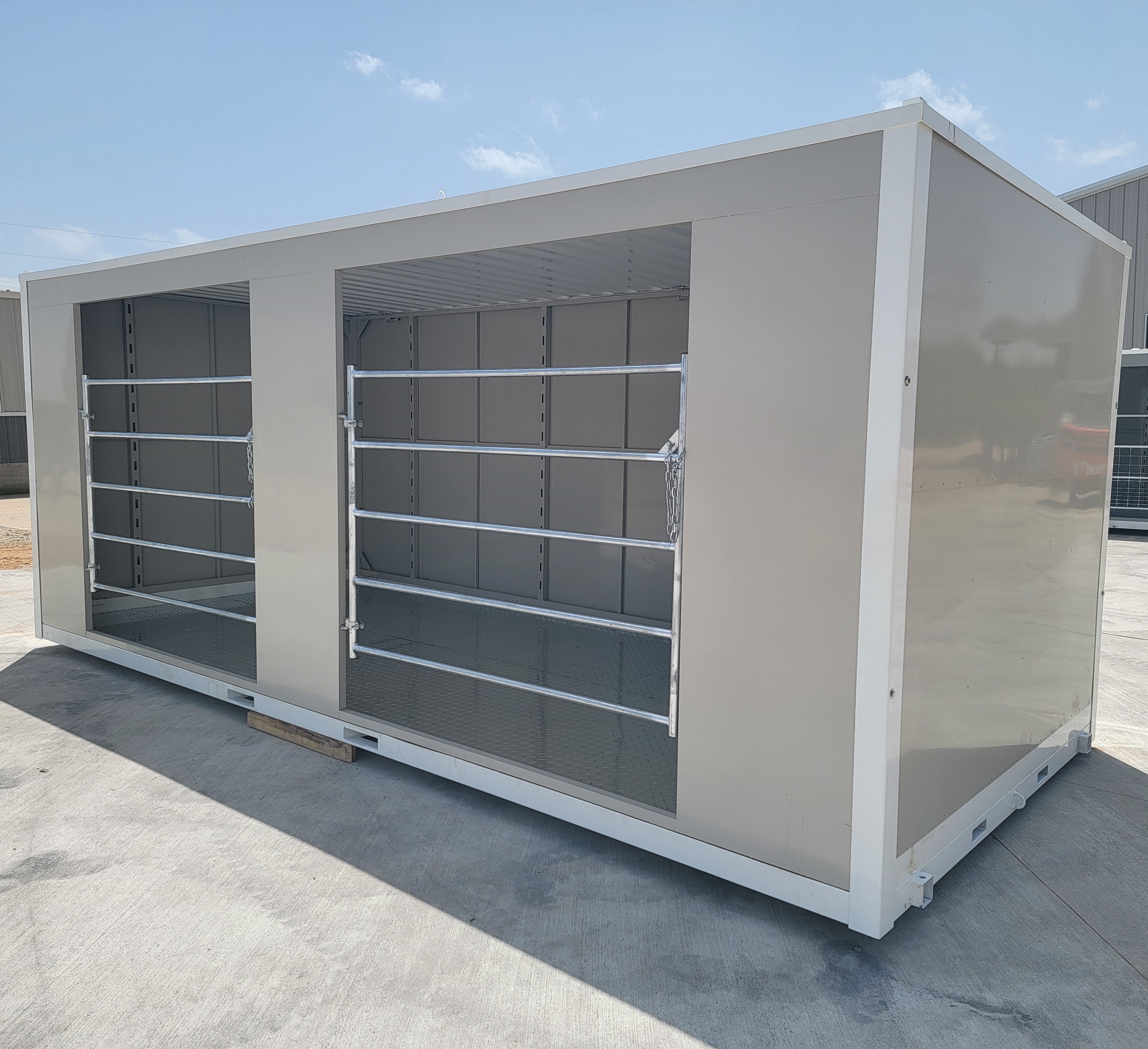 8'x20' Portable Double Livestock Stall - Heavy Duty Relocatable Storage Building & Loafing Shed | Durable Farm Shelter for Horses, Cattle & Livestock | Perfect for Barns, Ranches & Agricultural Use