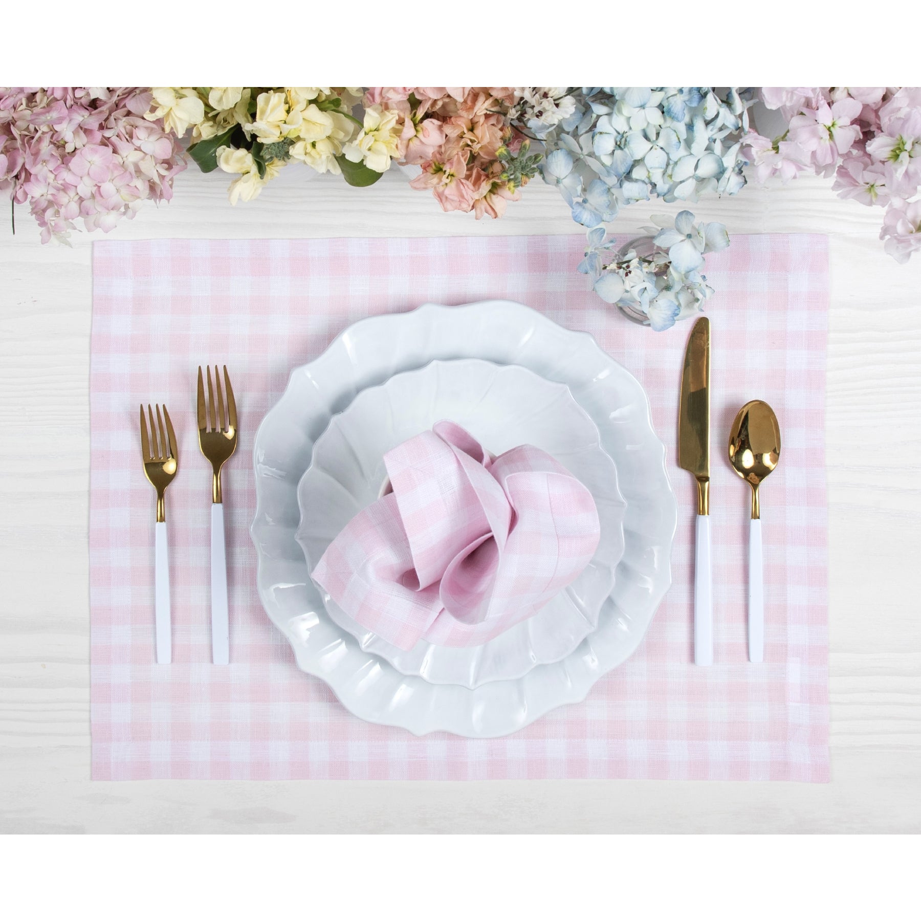 Stylish Gingham Placemats Set of 4 - Cotton Table Mats for Dining Room Decor, Kitchen Table Setting & Picnic Accessories
