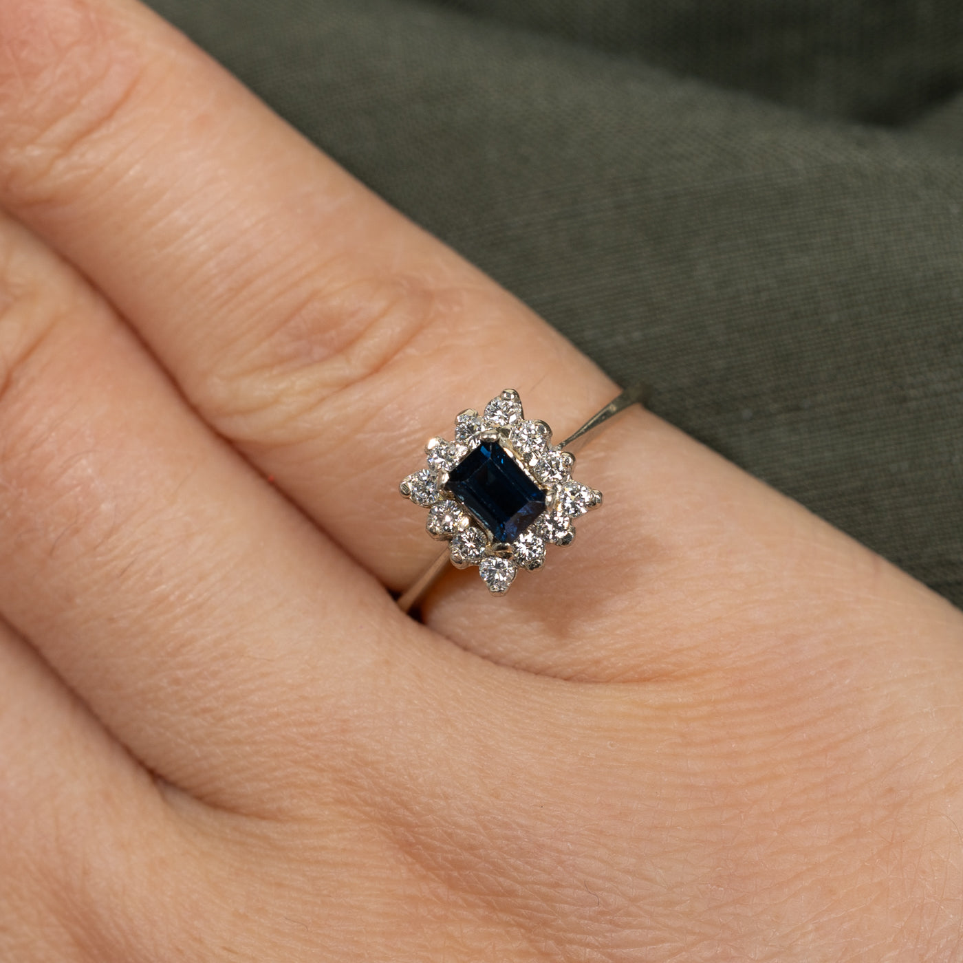 Exquisite High Set Sapphire & Diamond Petal Ring - 0.50ct Natural Sapphire with 0.30ctw Diamond Accents - Size 5 - Perfect for Engagement, Anniversary & Special Occasion Gifts