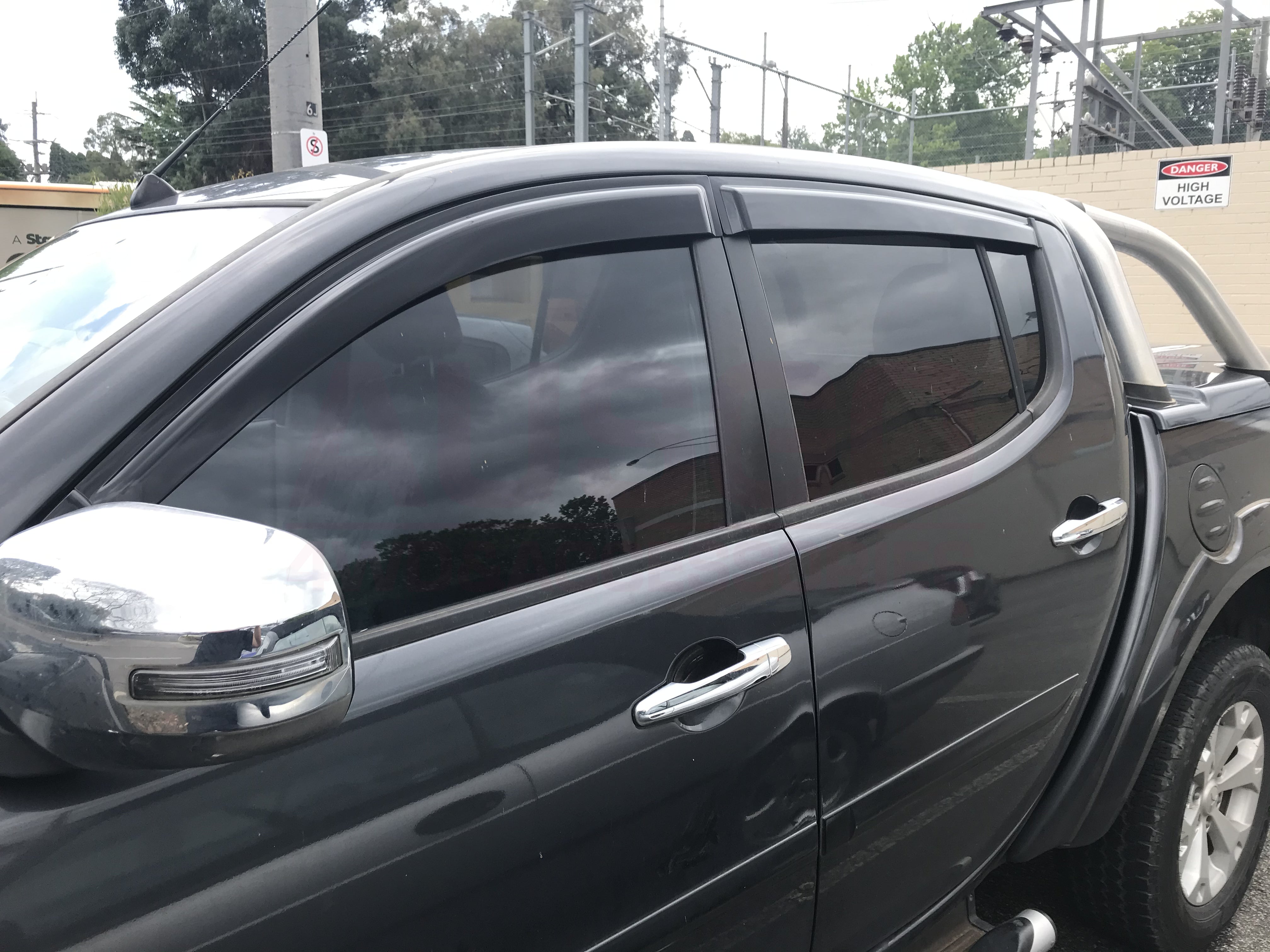 Weather Shields for Mitsubishi Triton Dual Cab 2006-2015 - Durable Wind & Rain Protection for Pickup Trucks - Perfect for Off-Roading & All-Weather Driving