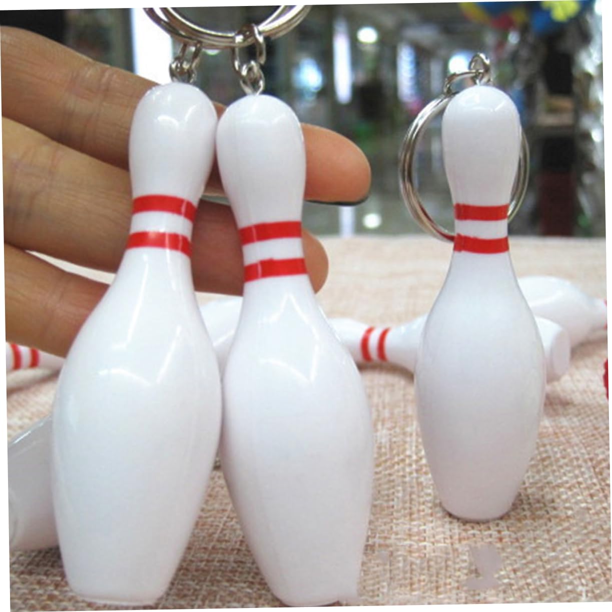 WHAMVOX Stylish Bowling Keychain - Cool Car Key Ring for Men & Women