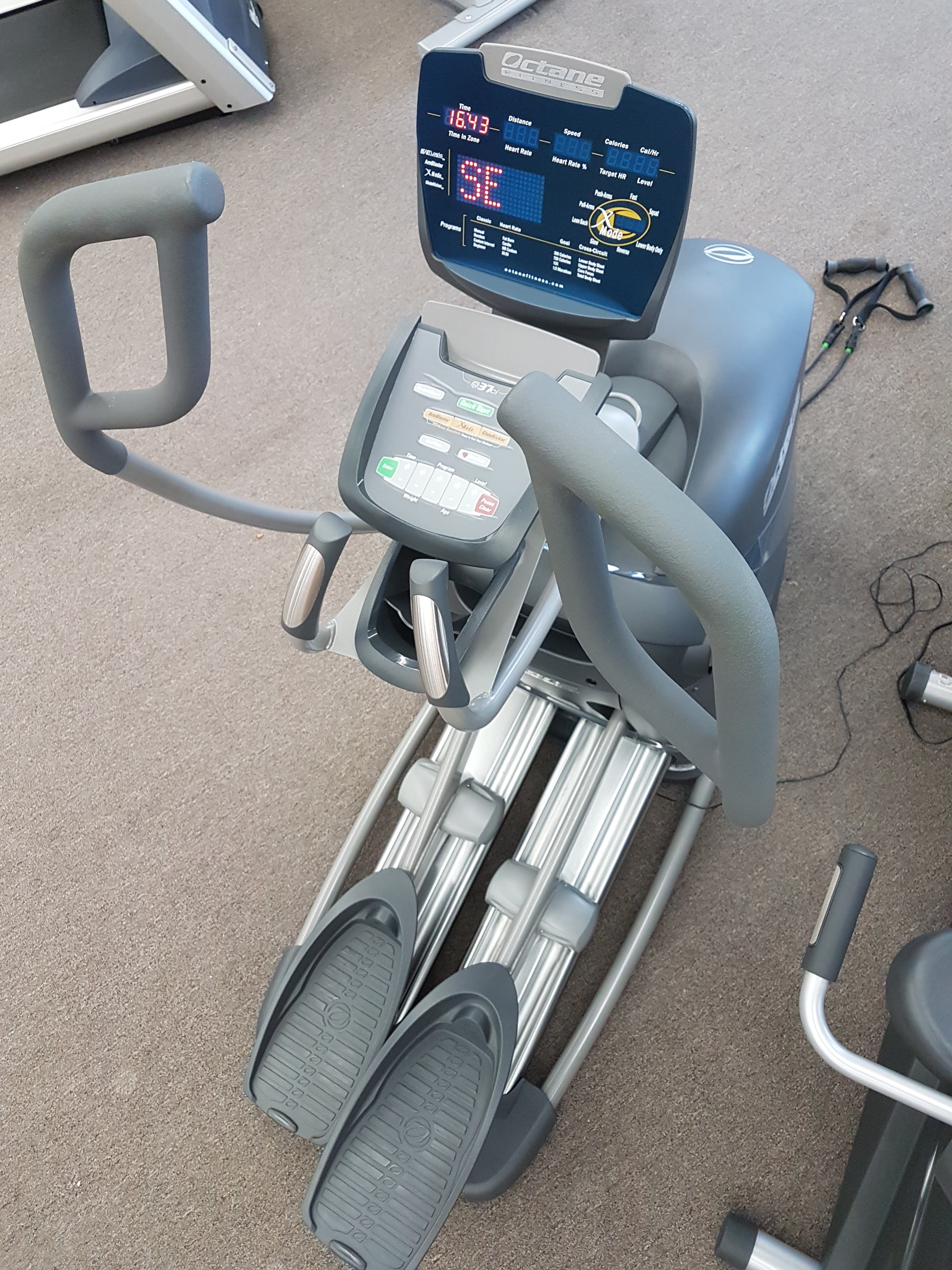 Refurbished Octane Q37ci Elliptical Trainer with Cross Circuit Bands - Perfect for Home Gym, Cardio Workouts & Full-Body Training