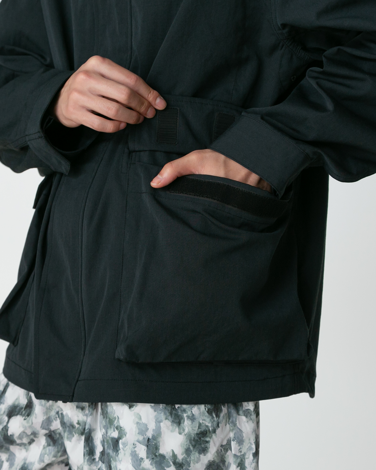 Takibi Weather-Resistant Cloth Jacket for Men & Women - Lightweight Outdoor Windbreaker for Hiking, Camping & Travel