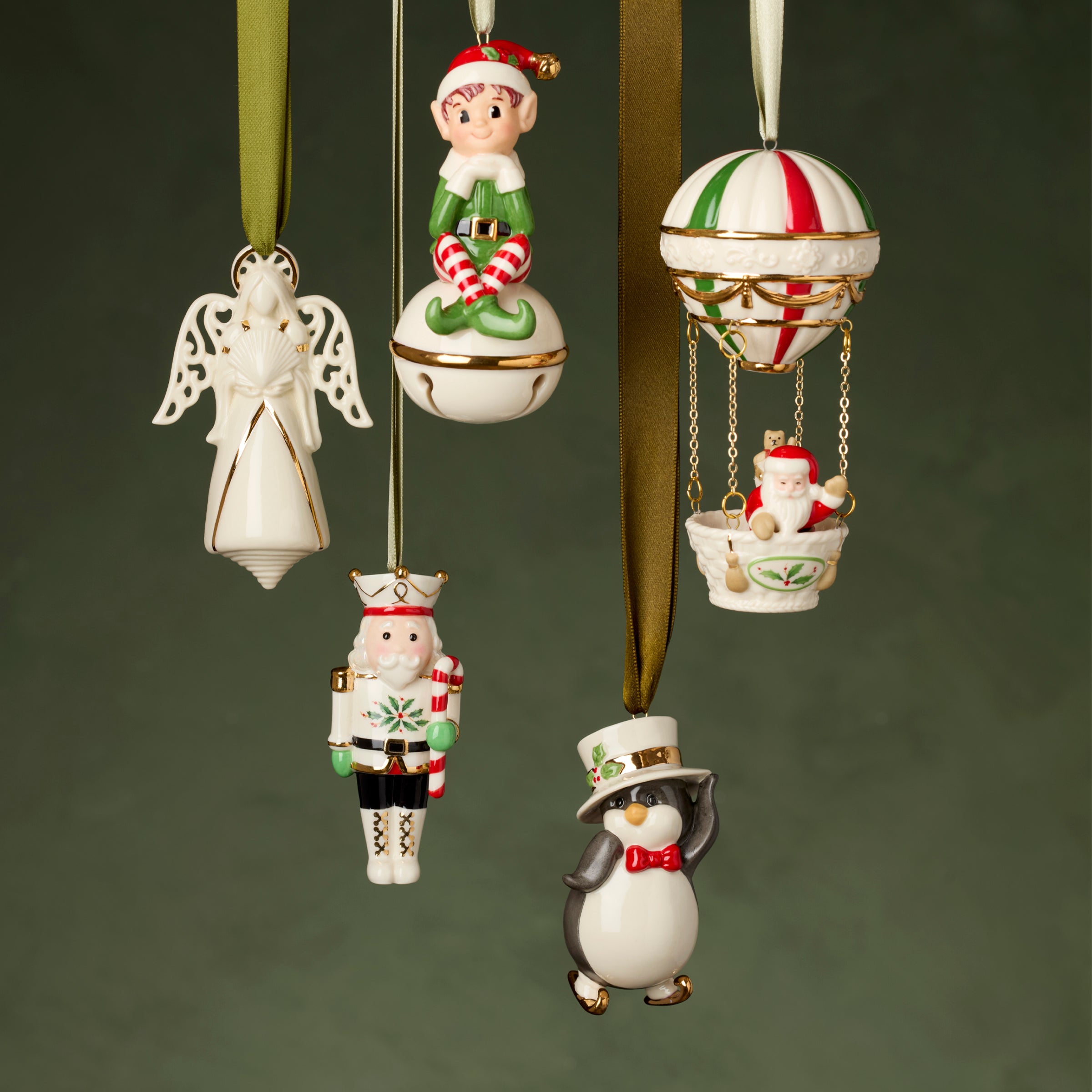 Christmas Hot Air Balloon Ornament - Festive Holiday Tree Decoration for Xmas, Home & Office Decor - Perfect for Holiday Parties, Gift Exchanges & Seasonal Celebrations