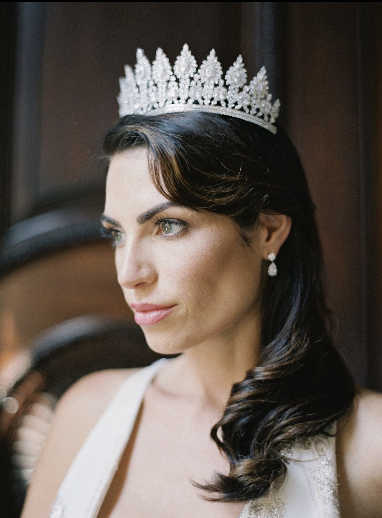 NOELLE Royal Bridal Crown - Elegant Rhinestone Wedding Tiara for Bride, Bridesmaid & Prom | Perfect for Weddings, Quinceañeras, Pageants & Special Occasions