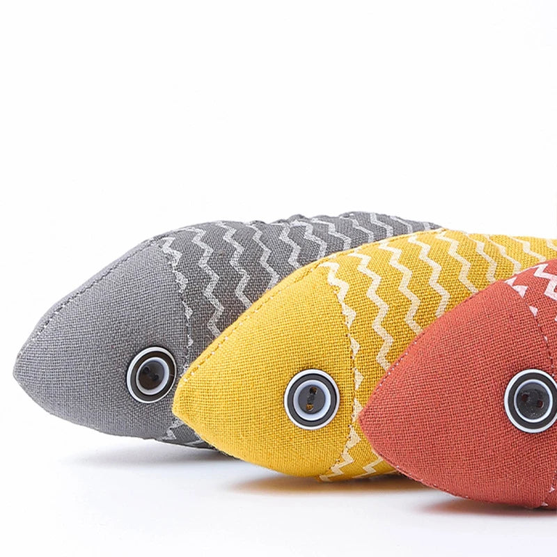 Interactive Fish-Shaped Cat Toy with Catnip - Fun Playtime for Indoor Cats, Encourages Exercise & Hunting Instincts - Perfect for Kittens & Adult Cats