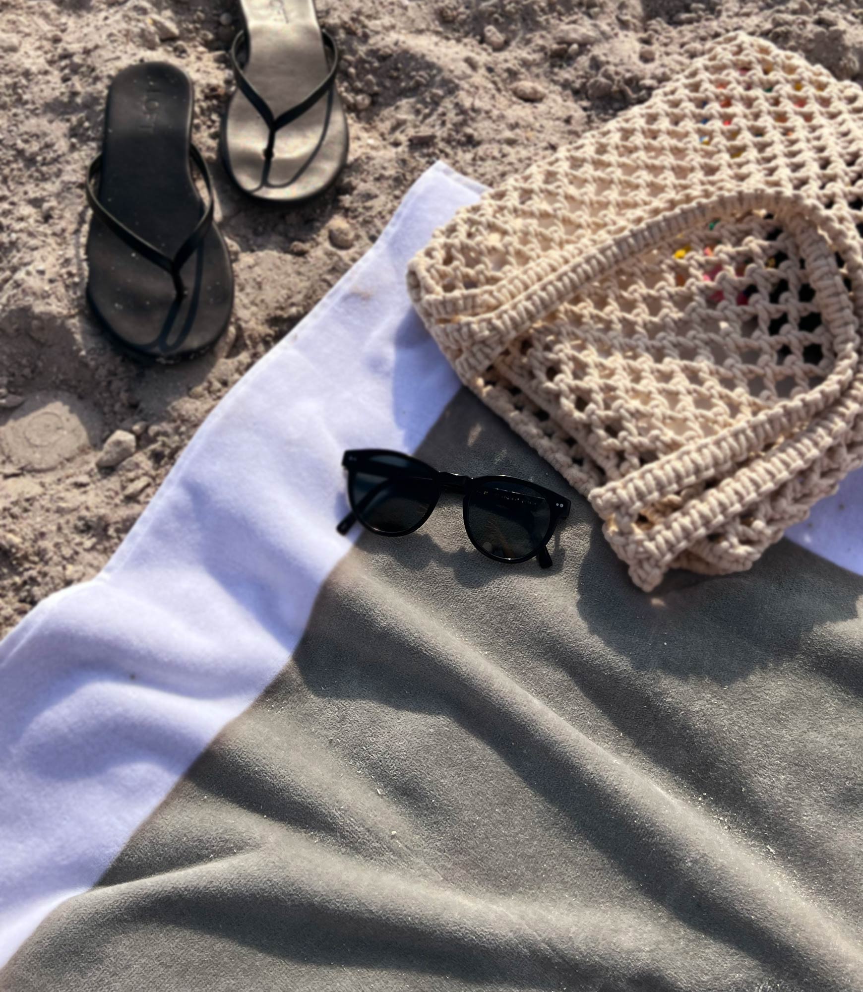 Premium Soleil Beach Towel - Extra Large, Soft & Quick-Dry - Perfect for Pool, Beach, Vacation & Outdoor Activities