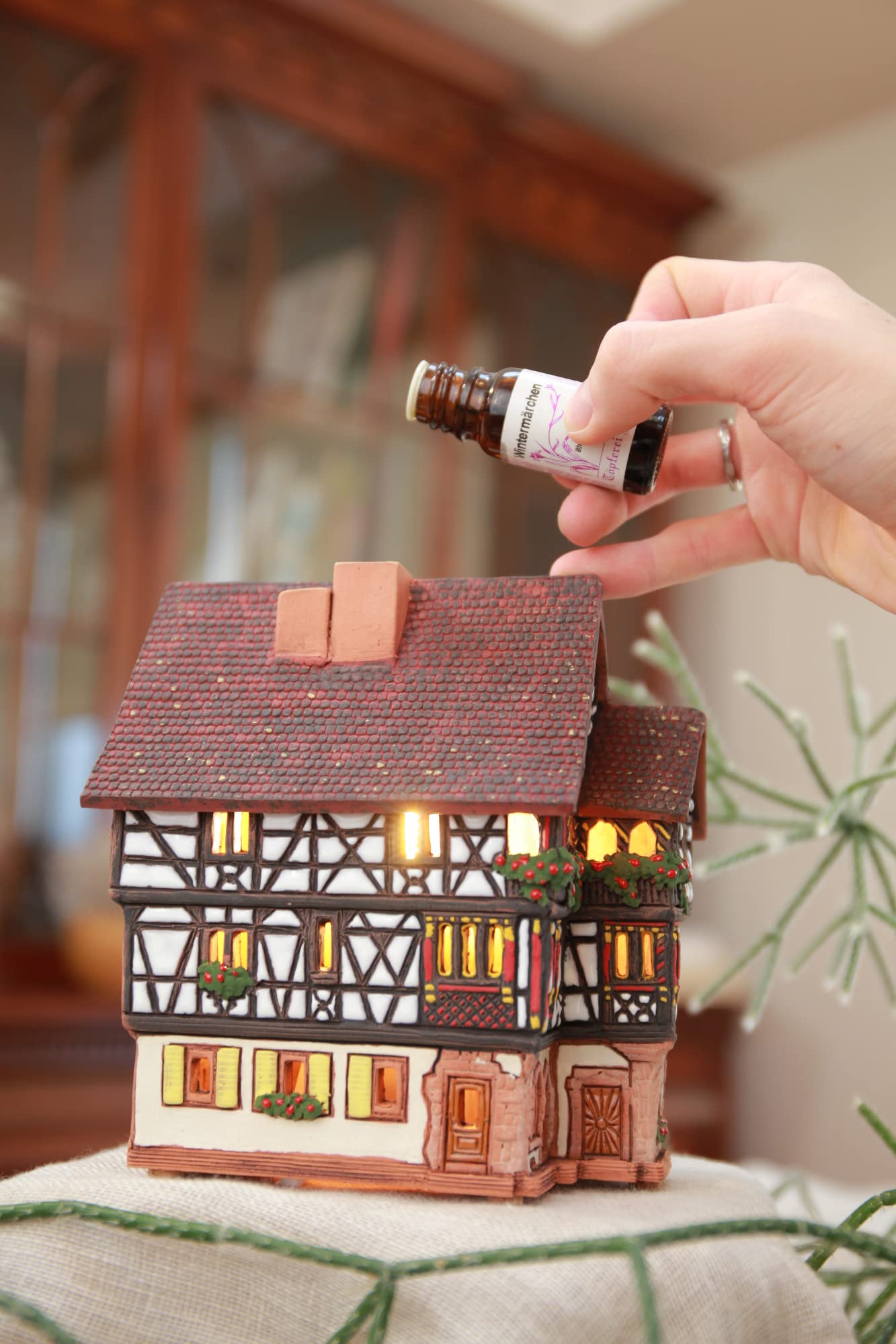 Ceramic Tea Light Candle Holder - Miniature House Replica of Historic Kaysersberg Home | Christmas Village Decor, Essential Oil Burner & Cozy Home Decoration for Holidays, Weddings and Relaxation