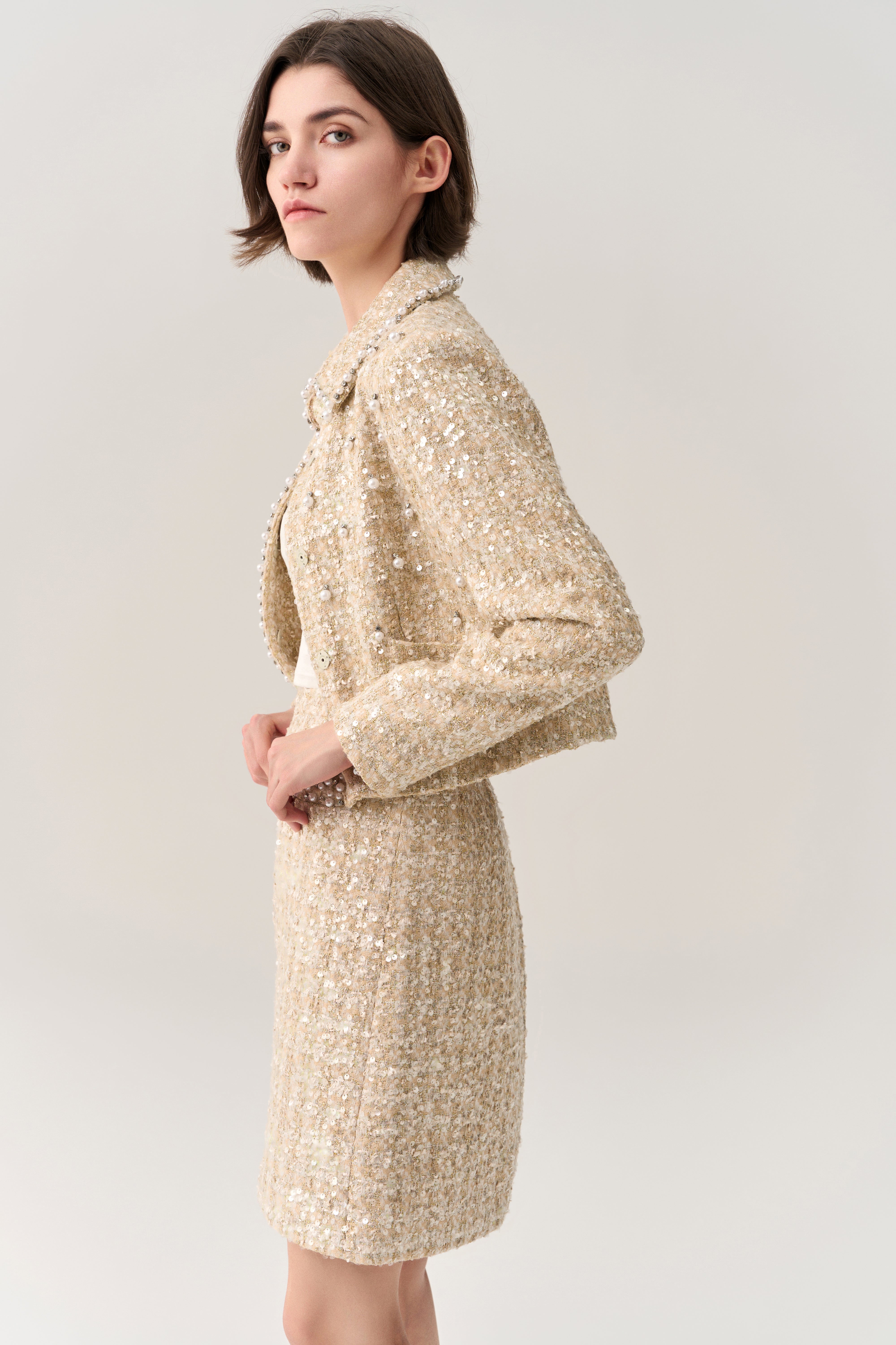 Stylish Cropped Embellished Lapel Tweed Jacket for Women | Fashion Blazer for Office, Party & Date Night Outfits