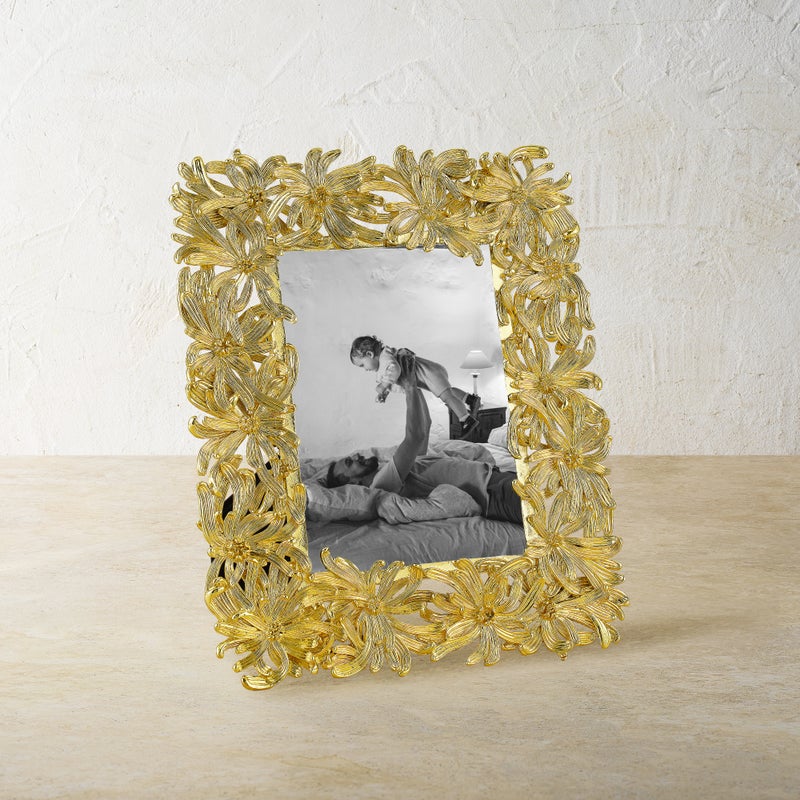Dahlia Frame - Elegant Floral Wall Art for Home Decor | Perfect for Living Room, Bedroom & Office