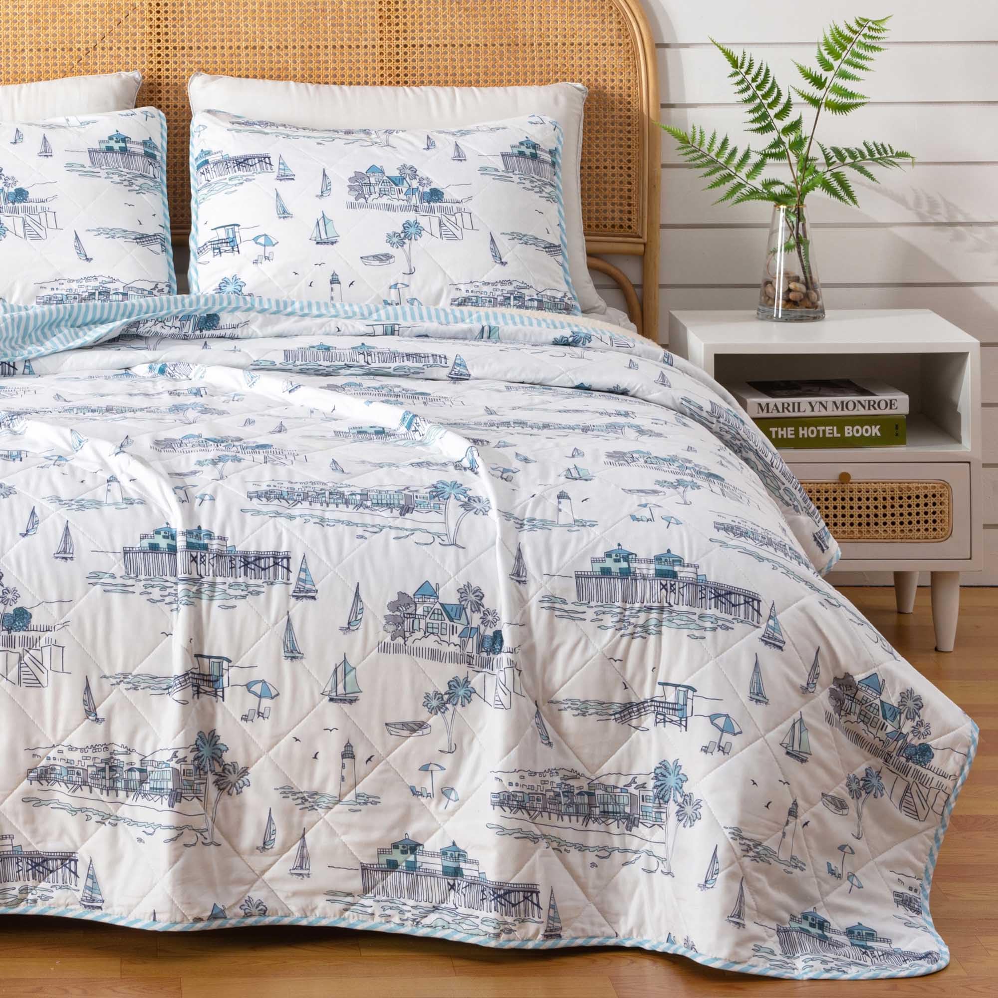 King Coastal Quilt Bedding Set - Lightweight Reversible Nautical Quilted Coverlet with Shams | 3-Piece All Season Beach Bedspread | Cape Elizabeth Collection in Blue | Perfect for Summer Bedroom Decor, Guest Rooms & Coastal-Themed Homes