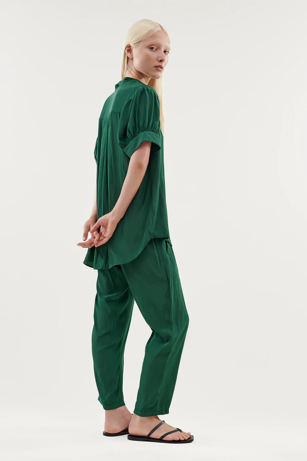 Ena Pant Emerald Green Women's Casual Pants - Comfortable Stretch Trousers for Work, Travel & Everyday Wear
