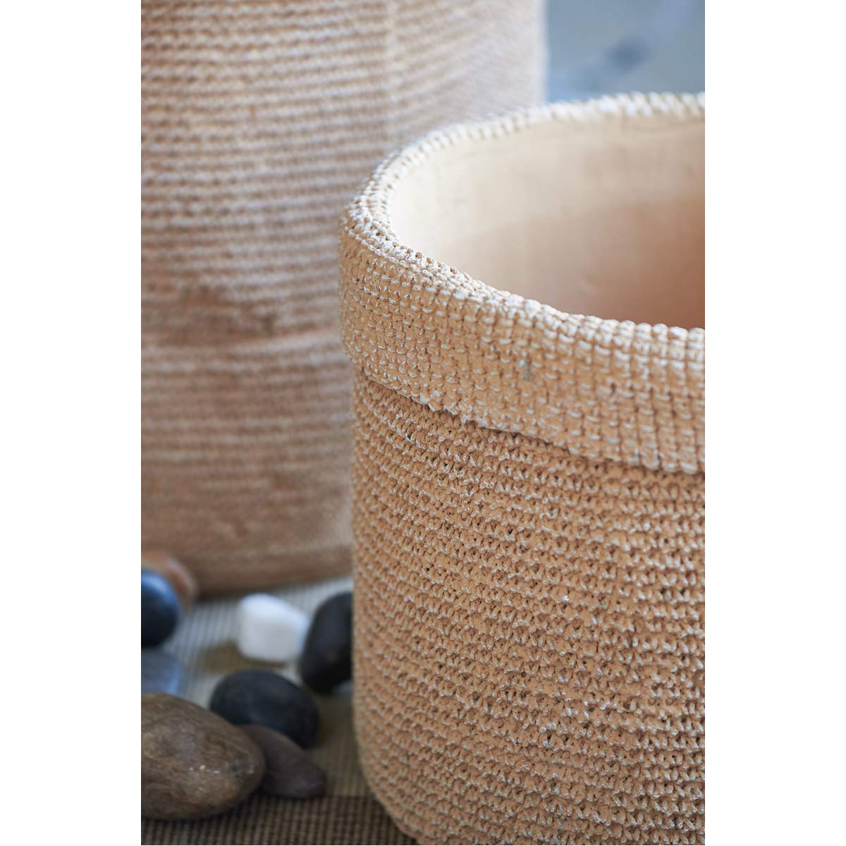Natural Woven Outdoor Planter Baskets Set of 2 - Rattan Hanging Flower Pots for Patio, Garden & Balcony Decor - Perfect for Indoor Plants, Succulents & Herbs
