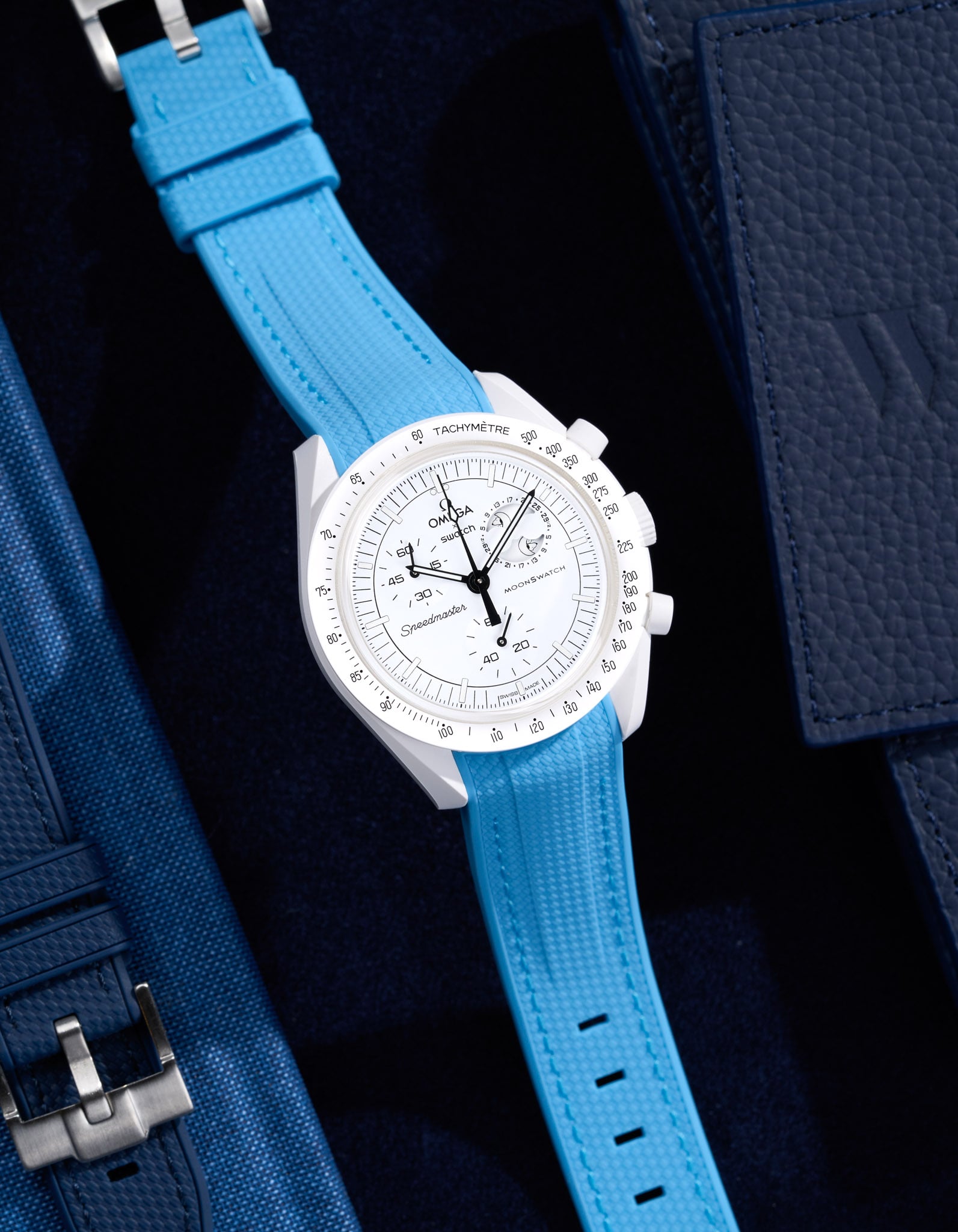 Curved Vertech Rubber Watch Strap - Capri Blue | Durable & Comfortable Replacement Band for Smartwatches & Fitness Trackers | Perfect for Swimming, Running & Outdoor Activities