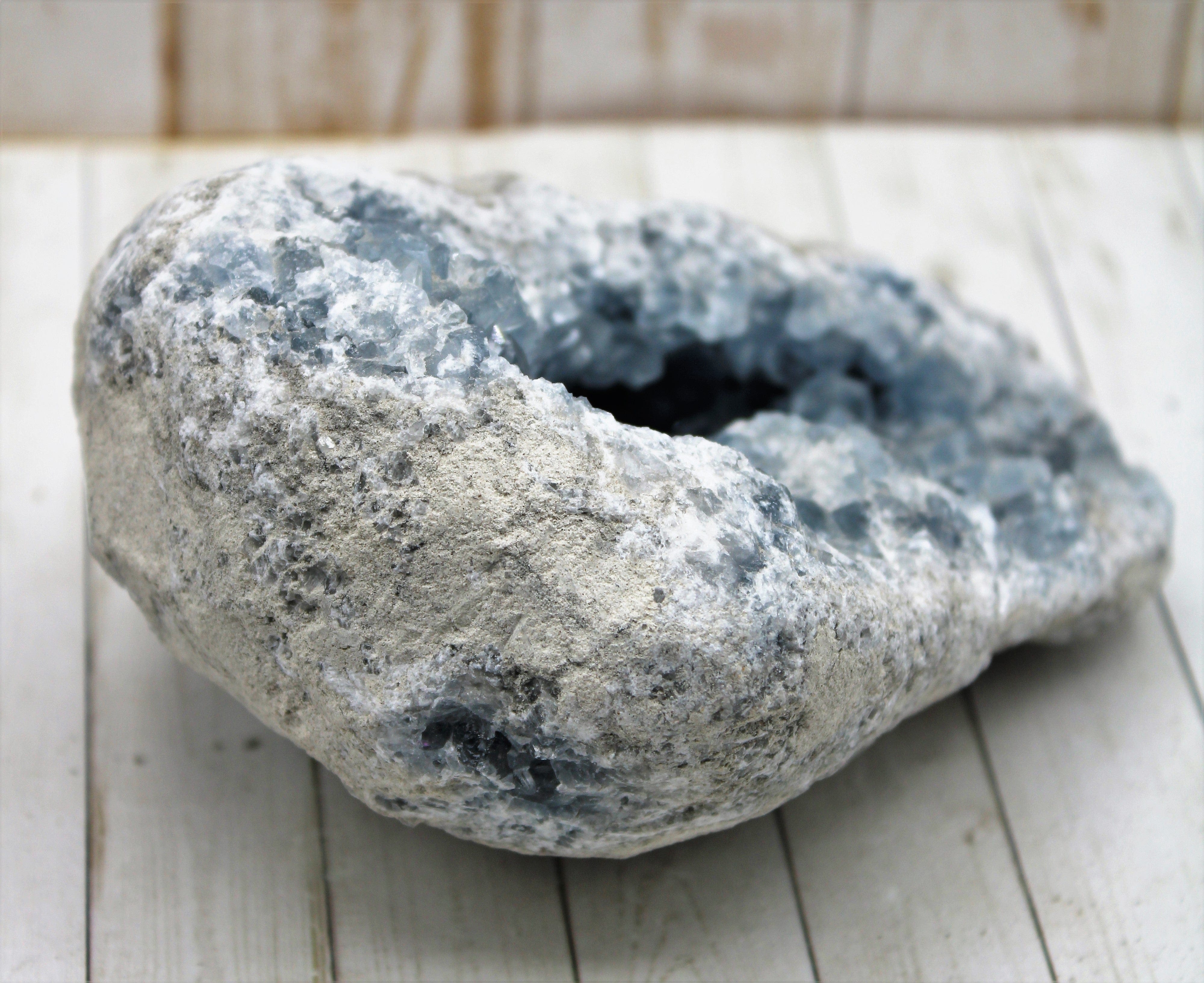 Natural Celestite Crystal Cluster - Healing Stone for Meditation, Stress Relief & Positive Energy - Perfect for Home Decor, Office Desk & Spiritual Practices