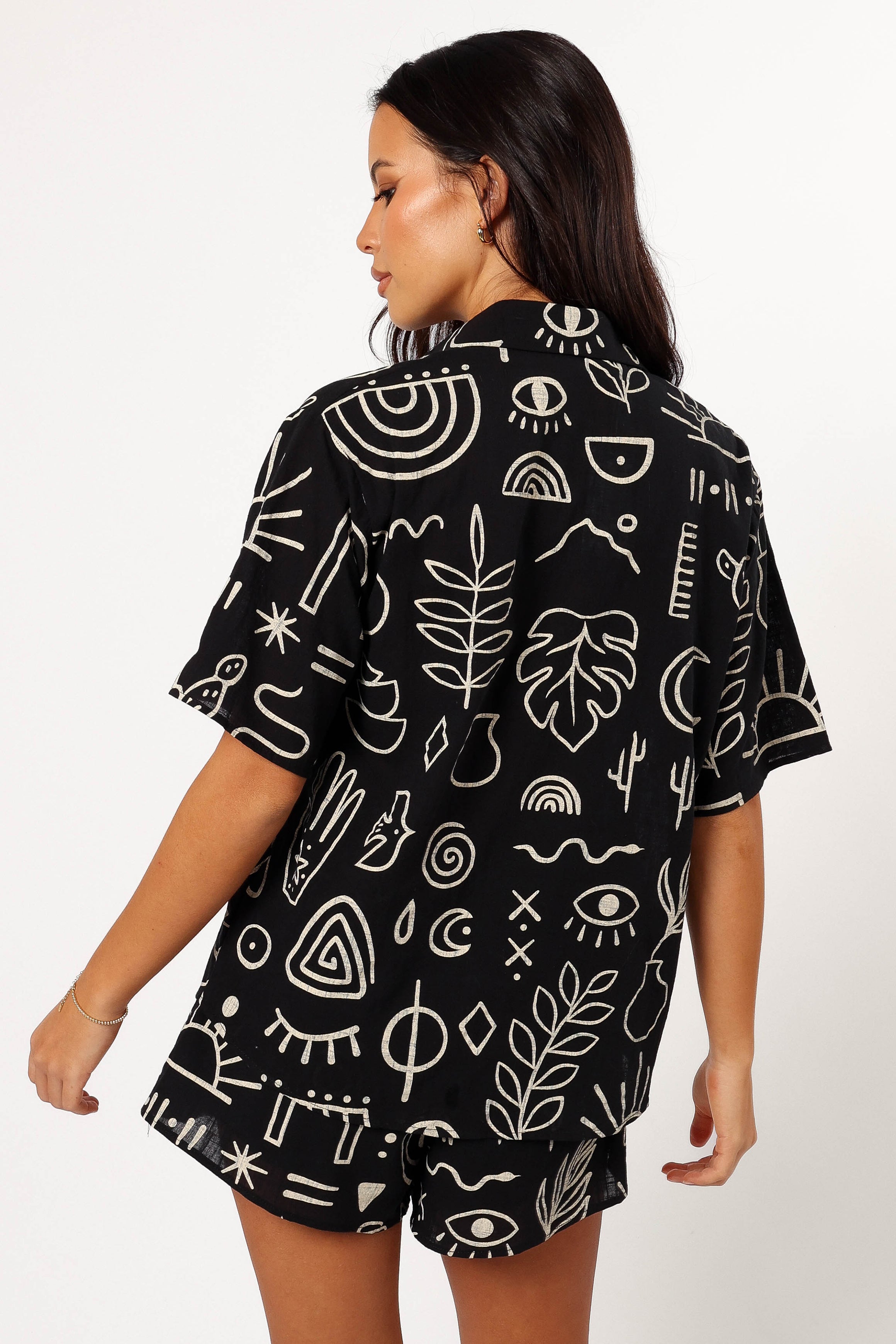 Isabella Short Set - Black & Beige Summer Outfit | Casual Wear & Beach Vacation Essentials for Women