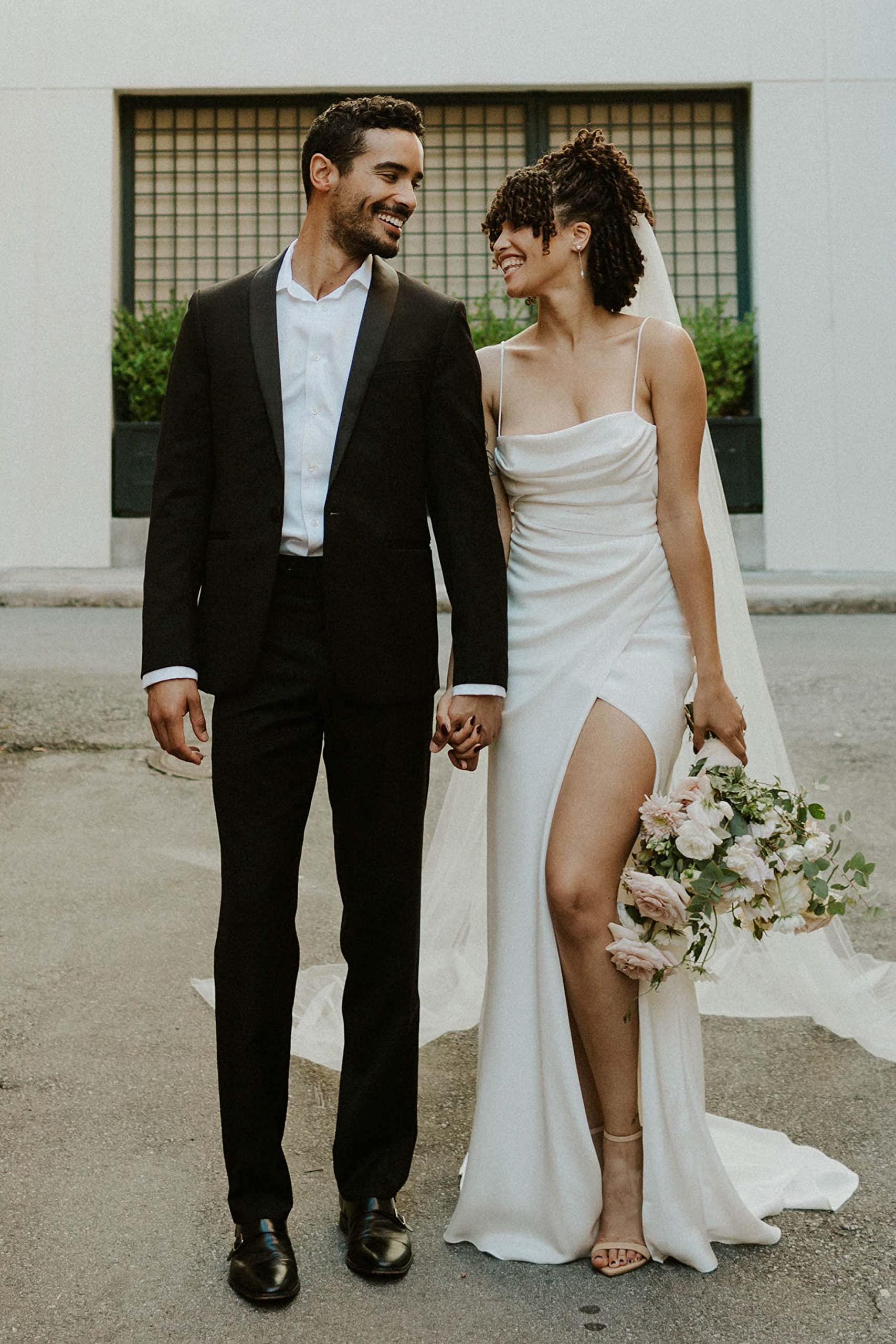 Sukleet 2025 Women's Mermaid Wedding Dresses - Elegant Satin Boho Bridal Gown for Bride | Perfect for Beach, Church, and Outdoor Ceremonies