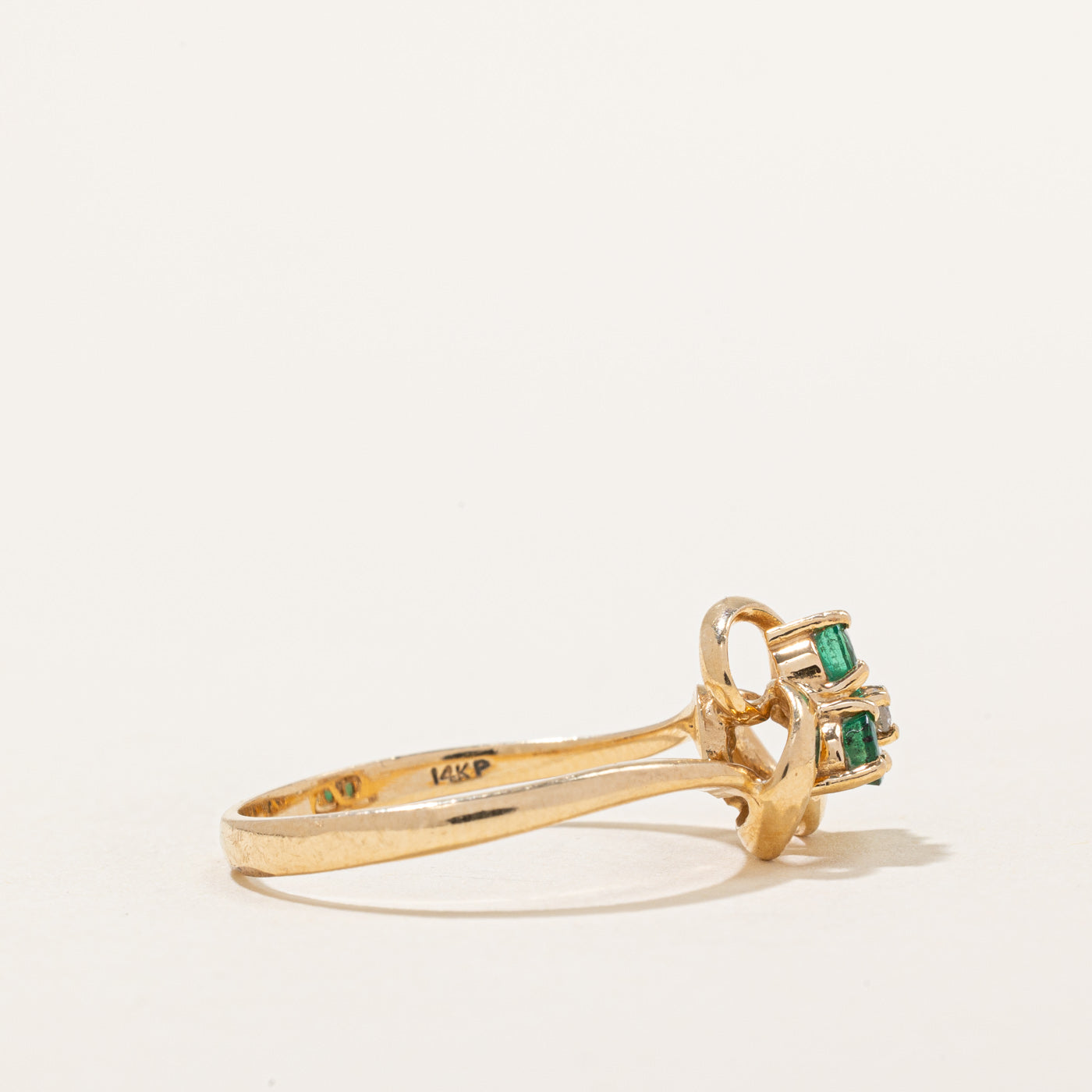 Exquisite 0.10ctw Emerald & Diamond Cocktail Ring - Size 7.5 | Elegant Jewelry for Women | Perfect for Evening Parties, Weddings & Special Occasions