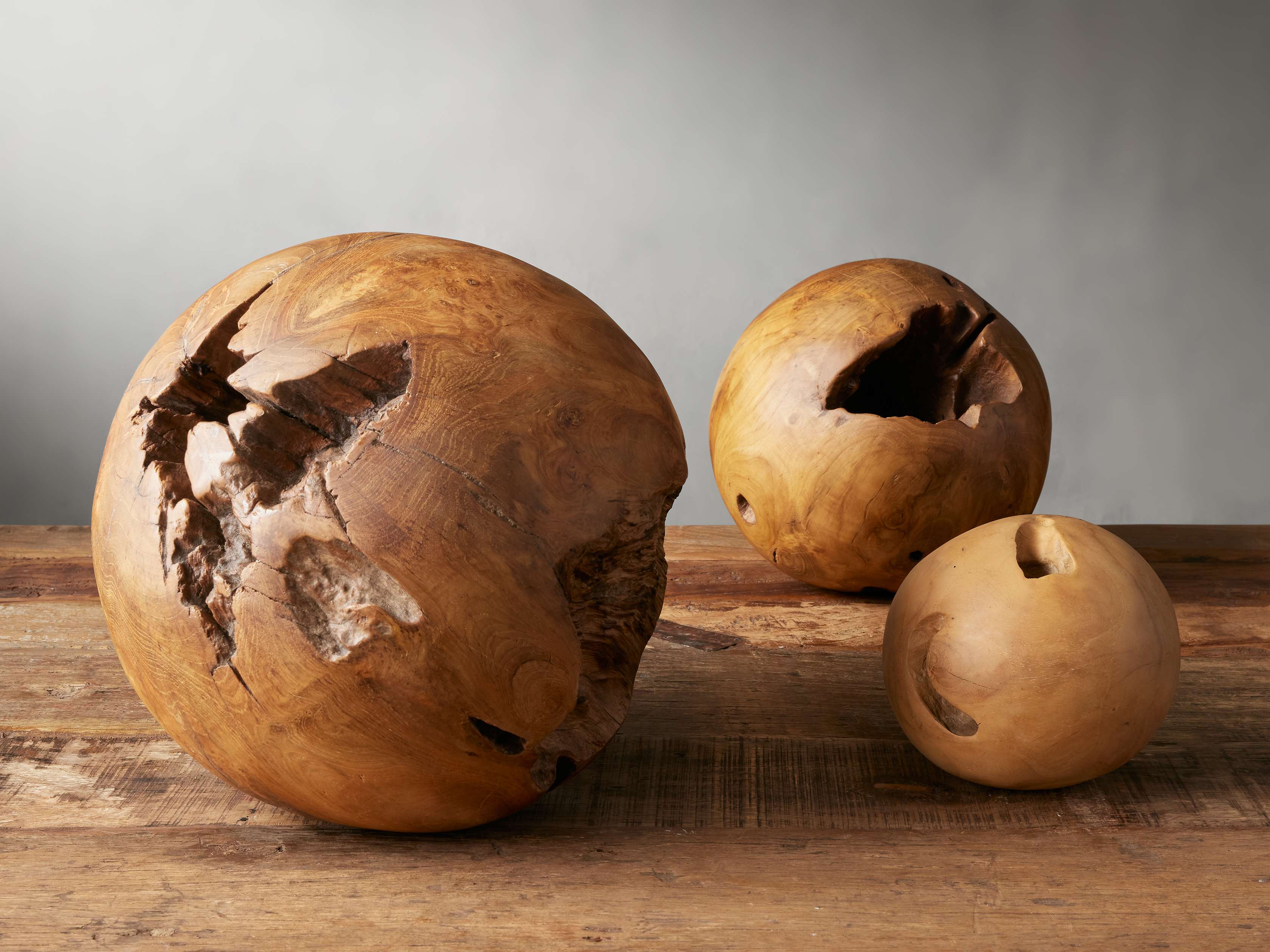 Etta Sphere Natural Wooden Puzzle Toy - Brain Teaser & Stress Relief for Adults & Kids - Perfect for Home, Office & Travel Entertainment