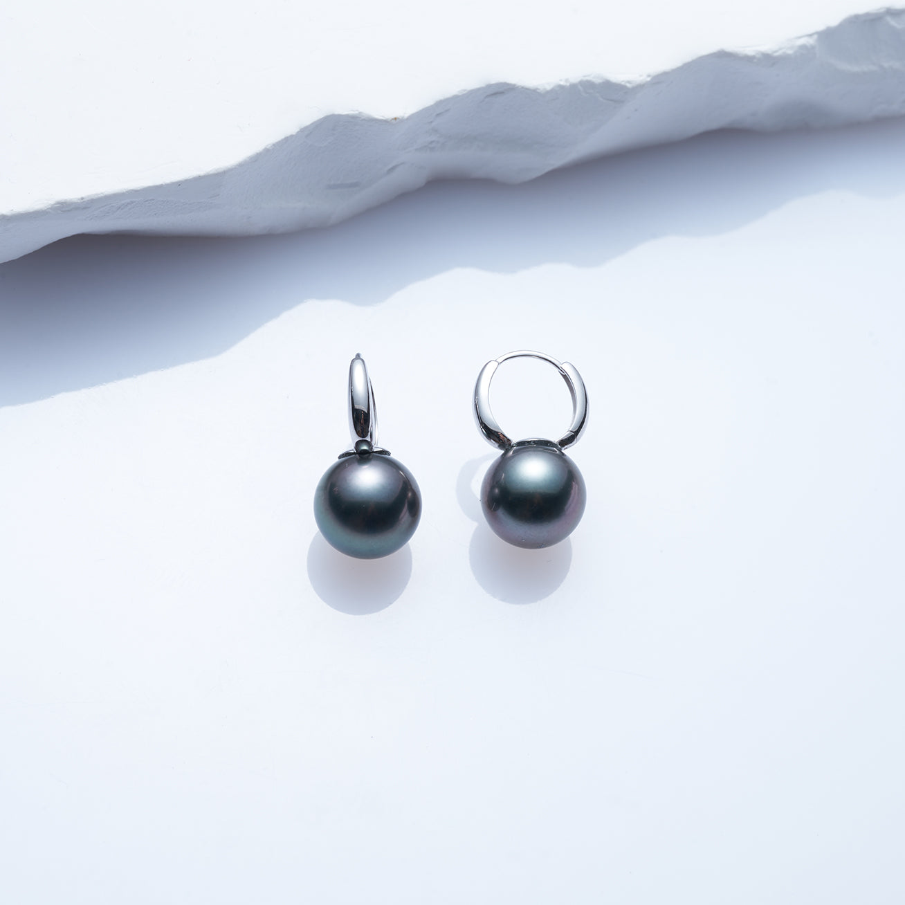 18K Gold Tahitian Pearl Earrings - AAA Grade Cultured Pearls, Hypoallergenic Luxury Jewelry for Women | Perfect for Weddings, Anniversaries & Special Occasions