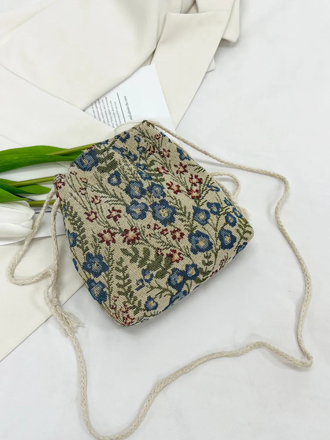 Floral Drawstring Bucket Bag - Stylish Rope Handbag for Women, Perfect for Beach, Picnic, and Everyday Use