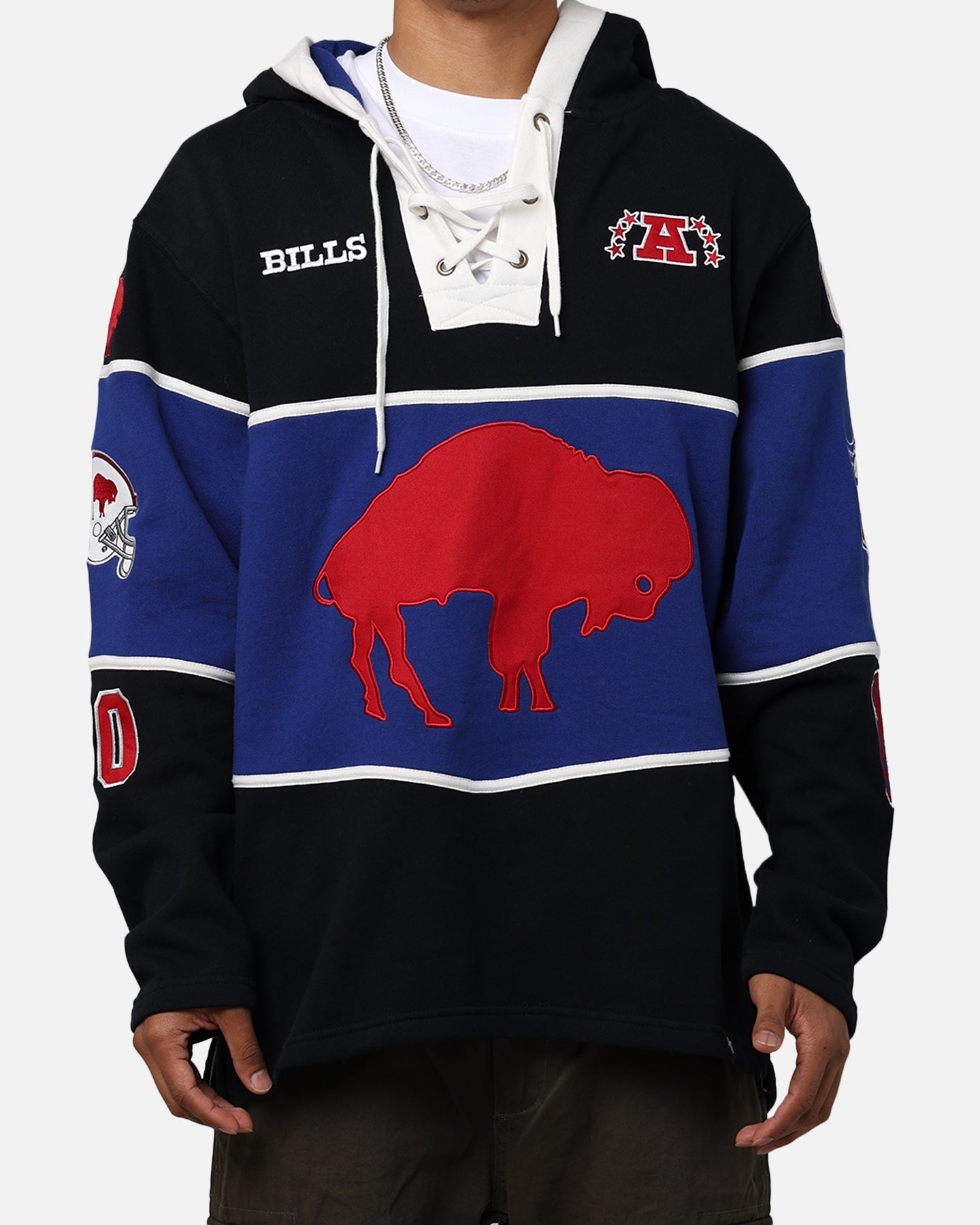 47 Brand Buffalo Bills NFL Legacy Lacer Hoodie for Men - Jet Black Pullover Sweatshirt with Team Logo - Perfect for Game Day, Tailgating & Casual Wear