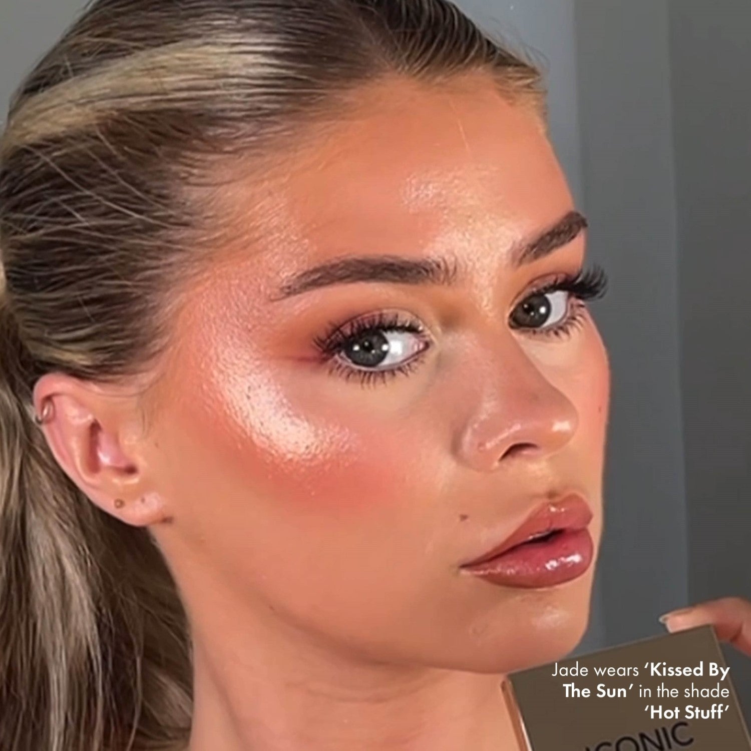 Kissed By The Sun - Natural Sun-Kissed Makeup & Beauty Products for Glowing Skin | Perfect for Beach Days & Summer Looks