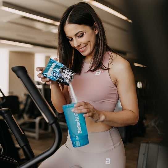 BioTechUSA Iso Whey Zero 2.27kg (5lbs) Premium Protein Powder - Low Carb, Lactose Free Whey Isolate for Muscle Recovery & Growth - Perfect for Post-Workout, Weight Loss & Fitness Enthusiasts