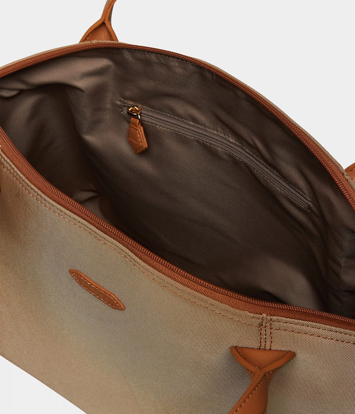 Journey Apple Skin & Recycled Nylon Weekender Travel Bag in Caramel - Perfect for Weekend Getaways, Business Trips & Gym Essentials
