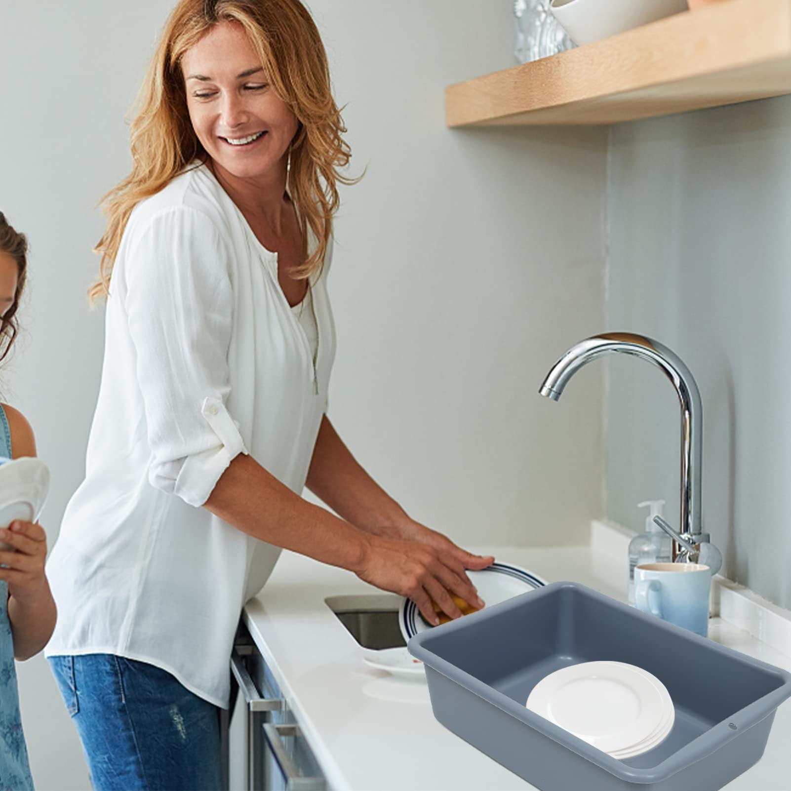 2-Pack Commercial Bus Tubs - Heavy Duty Plastic Wash Basins for Dishwashing, Food Prep & Utility Use - Ideal for Restaurants, Catering & Commercial Kitchens