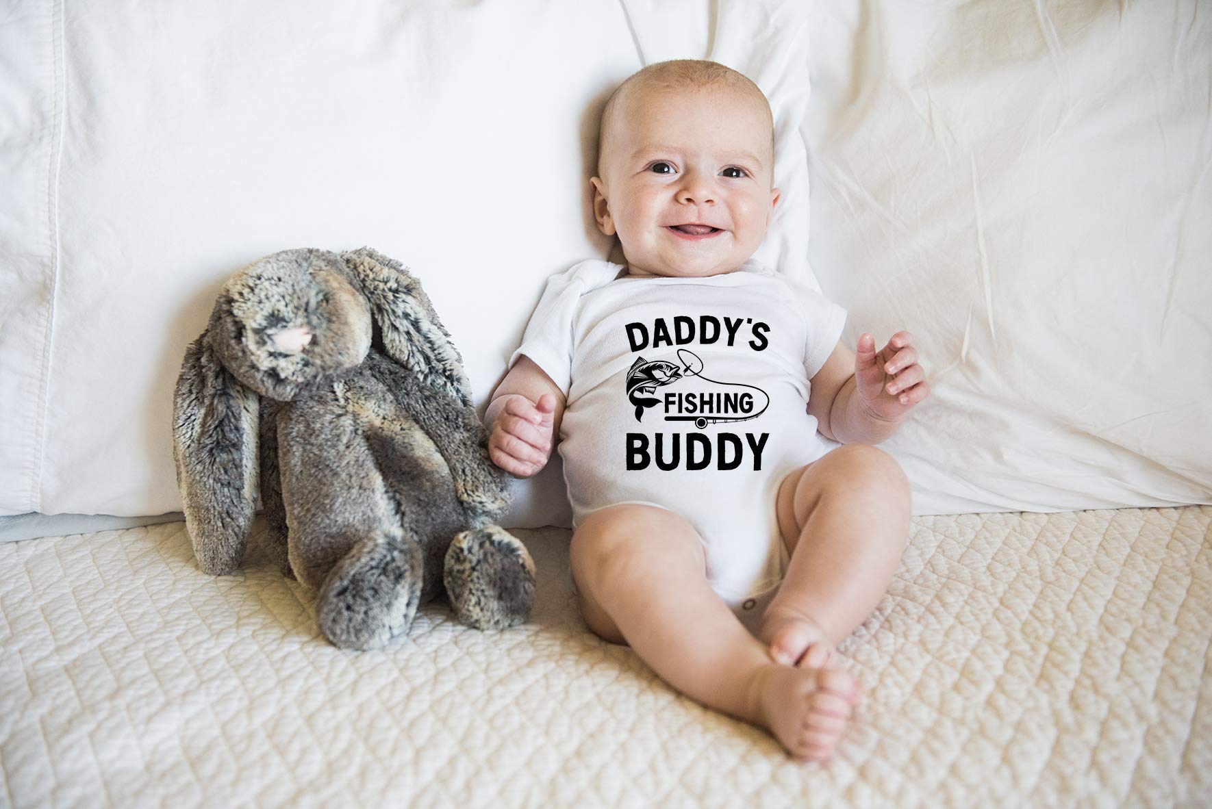 Funny Baby Bodysuit - Daddy's Fishing Buddy Outfit for Newborns & Toddlers - Perfect for Family Adventures