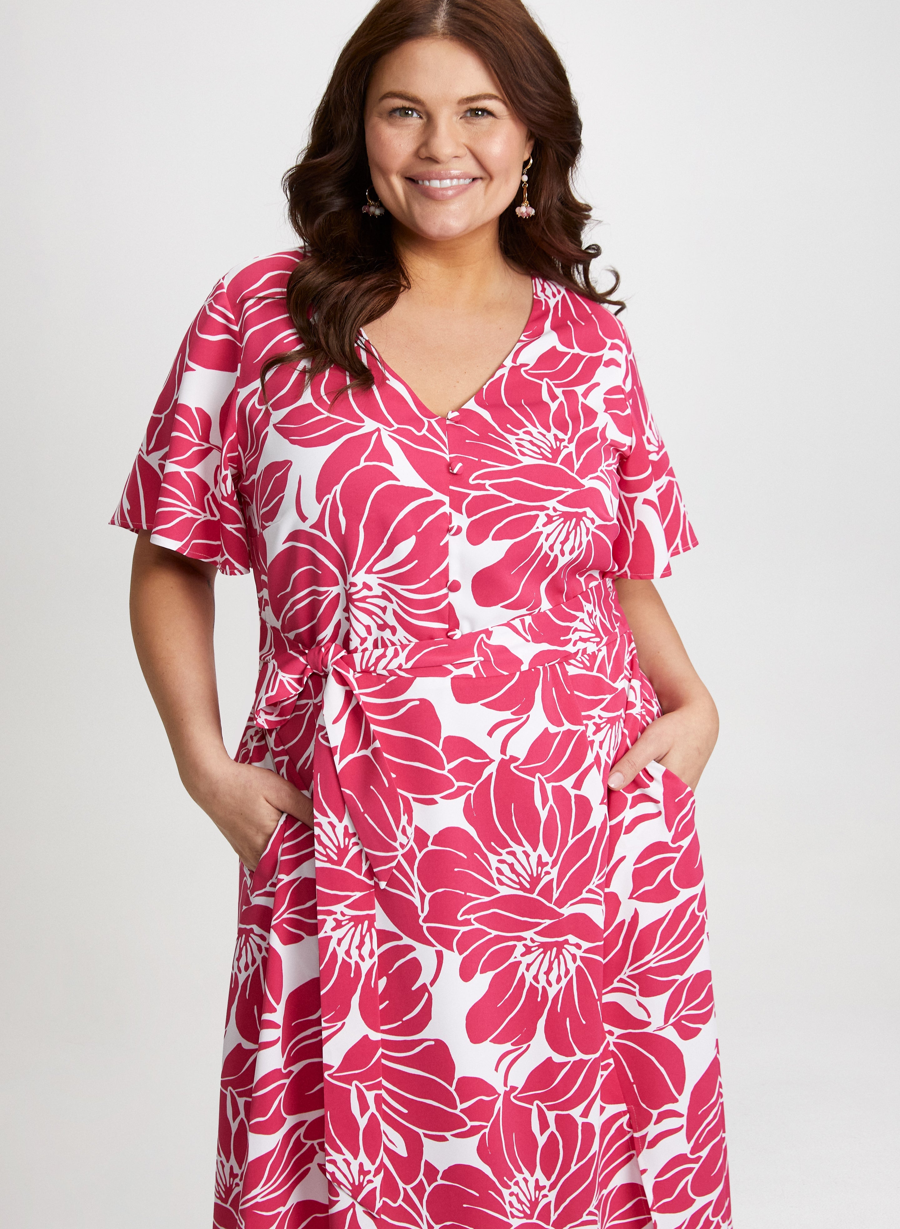 Floral Print Fit & Flare Dress for Women - Summer Casual & Party Wear - A-Line Flowy Dress with V-Neck & Short Sleeves - Perfect for Weddings, Dates & Office Outfits