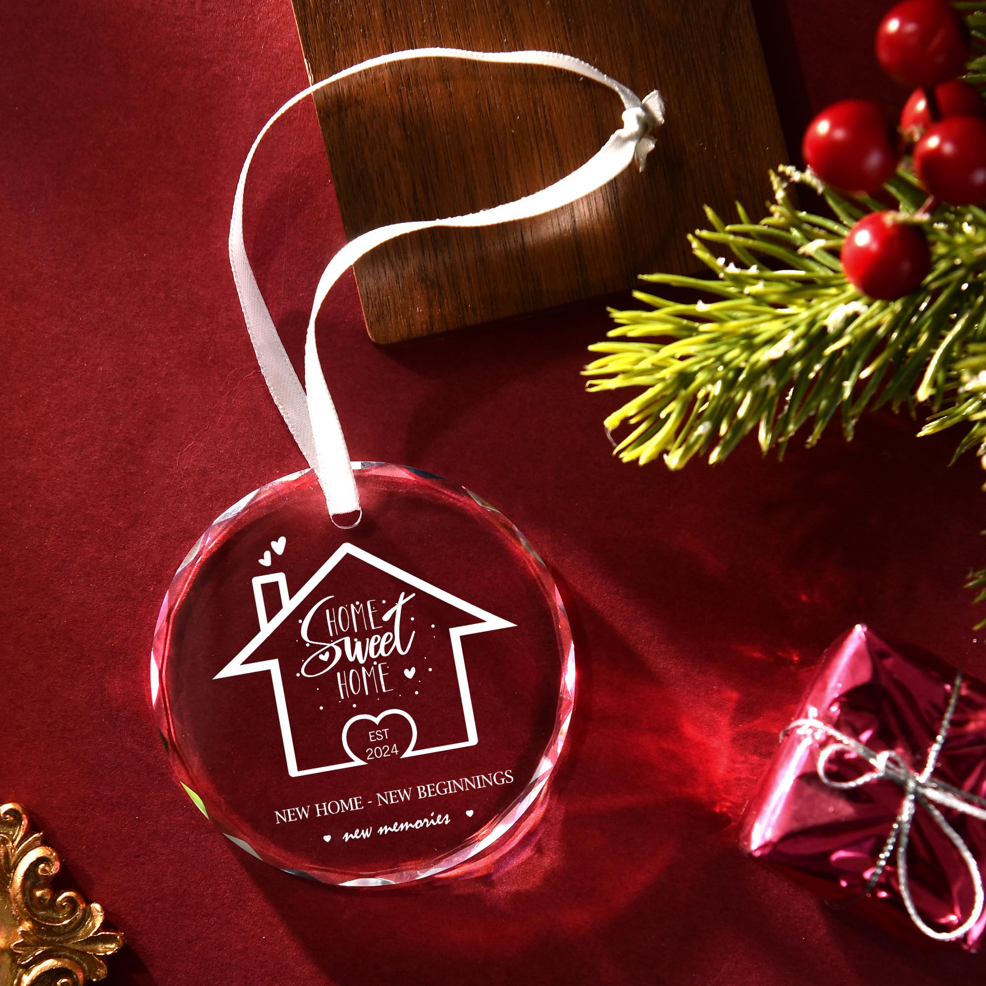 IFOLAINA Elegant Glass Housewarming Ornament - Perfect Gift for New Home Owners, Christmas, Housewarming Parties - Unique Home Decor for Living Room, Bedroom, or Entryway