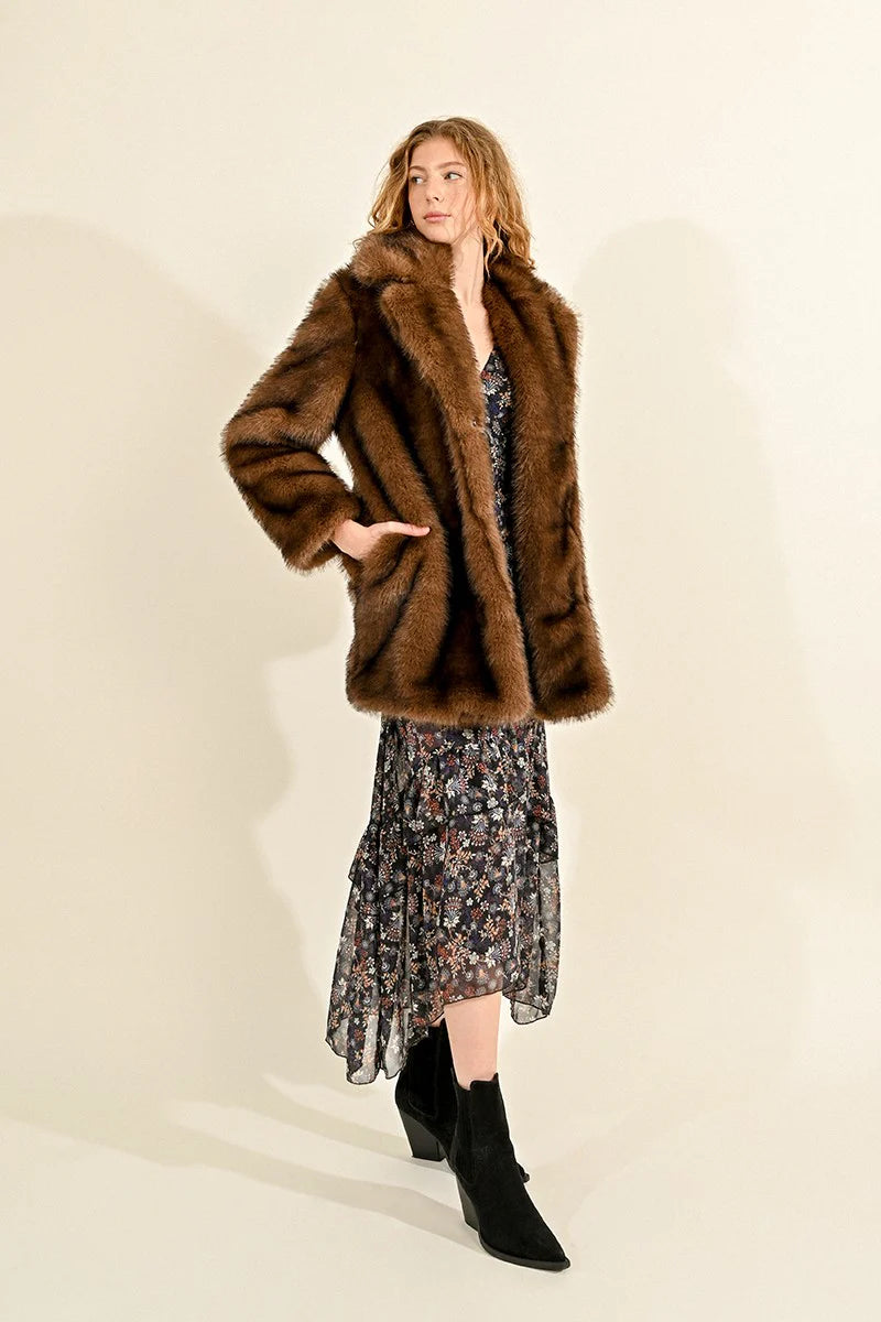 Luxury Soft Faux Fur Coat Women's Winter Warm Brown Jacket - Cozy Outerwear for Casual Outings & Holiday Parties