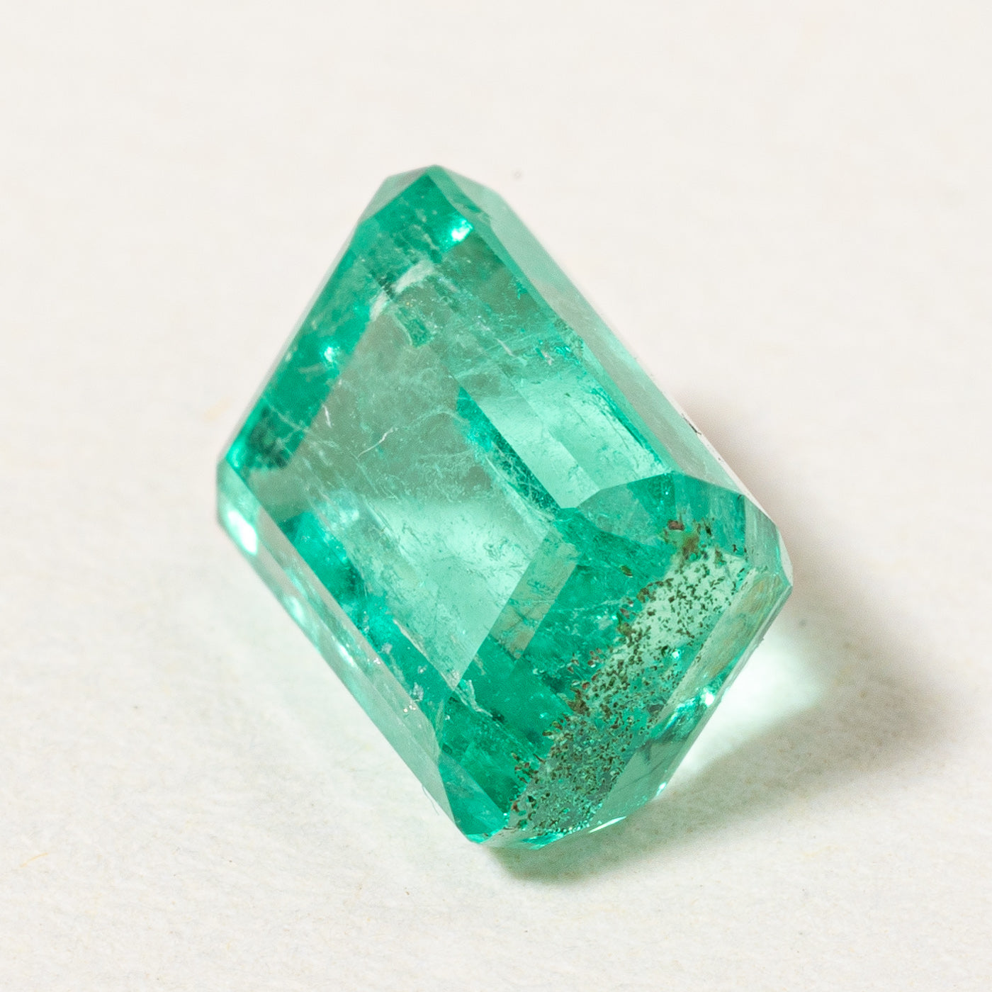 1.55ct Rectangular Step Cut Loose Emerald Gemstone for Jewelry Making - Engagement Rings, Necklaces & Earrings