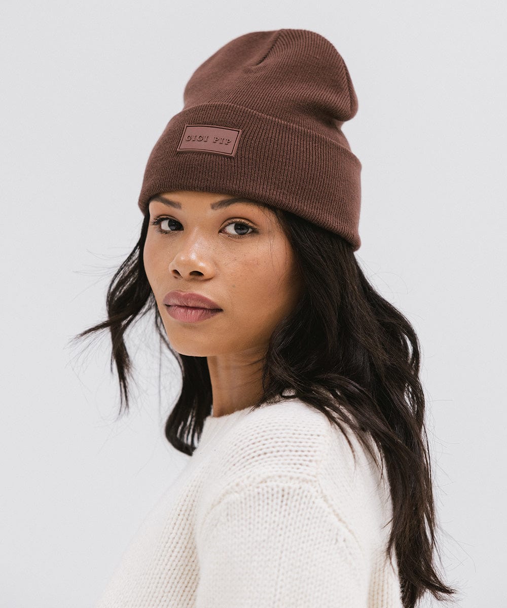 Stylish Pip Knit Beanie for Men & Women - Warm Winter Hat for Outdoor Activities, Hiking, and Casual Wear