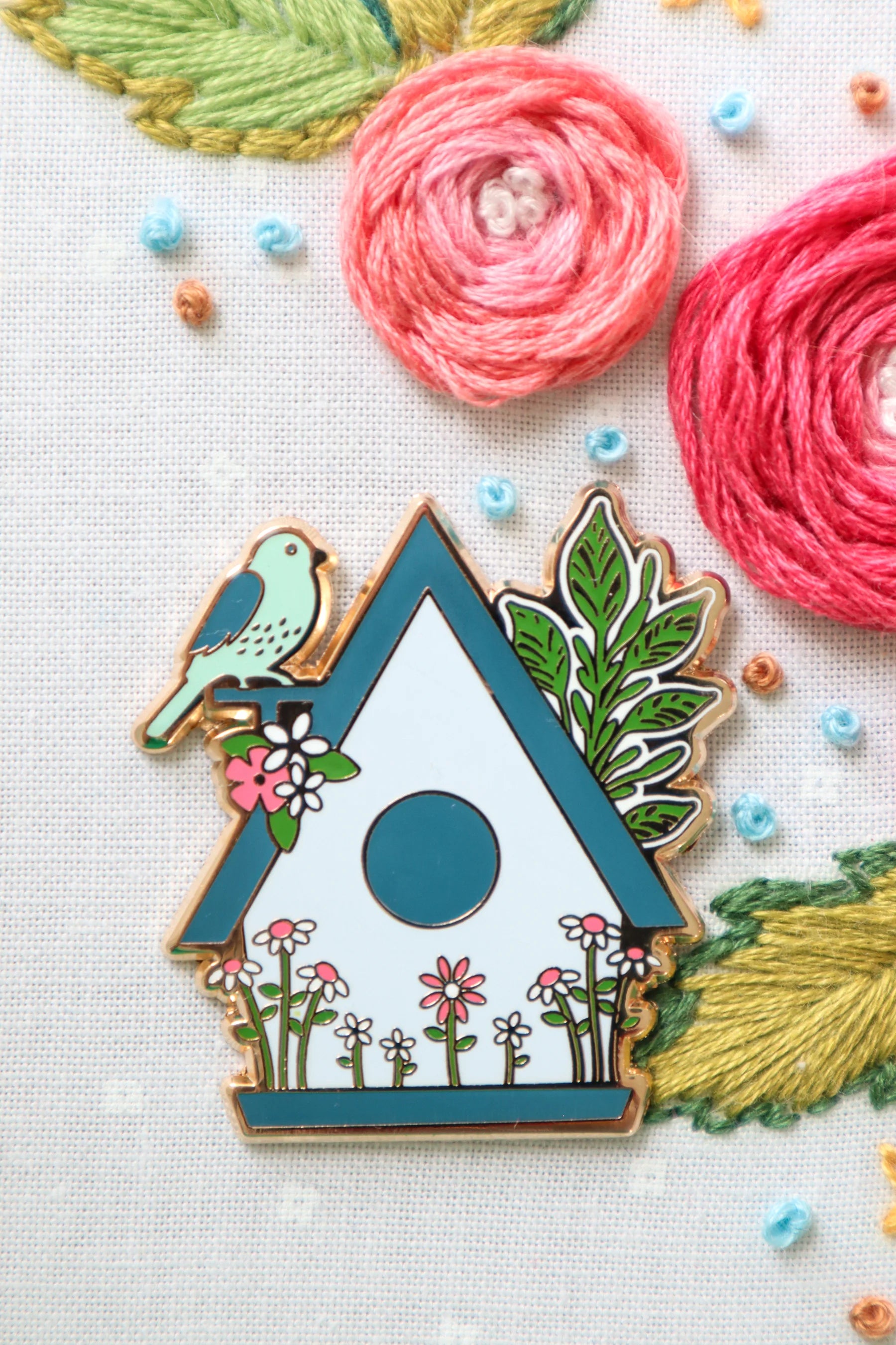 Flamingo Toes Needle Minder - MELODY LANE BIRDHOUSE Magnetic Pin Cushion for Sewing, Quilting & Embroidery | Perfect Craft Accessory for Needlework & Fabric Projects