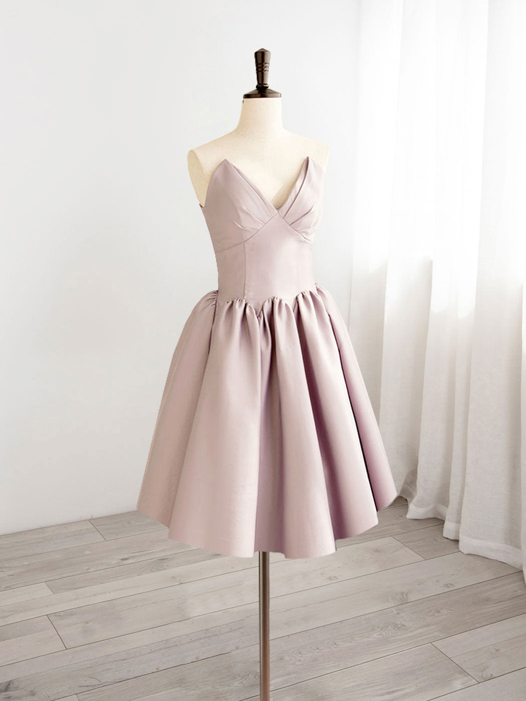 Elegant A-Line V-Neck Short Prom Dress in Pink - Perfect for Homecoming, Parties & Special Occasions