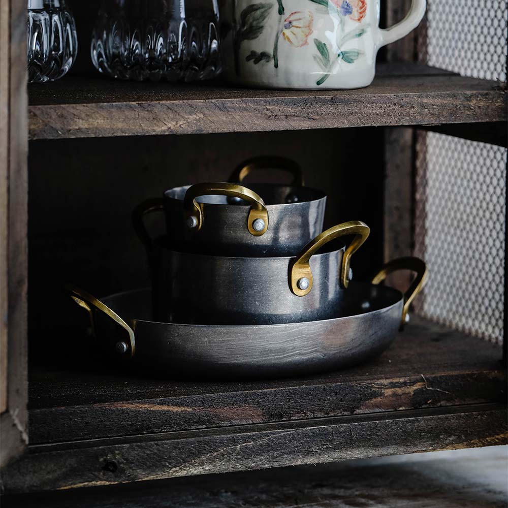 Small Non-Stick Serving Pan for Appetizers & Snacks - Perfect for Parties, Restaurants & Home Entertaining