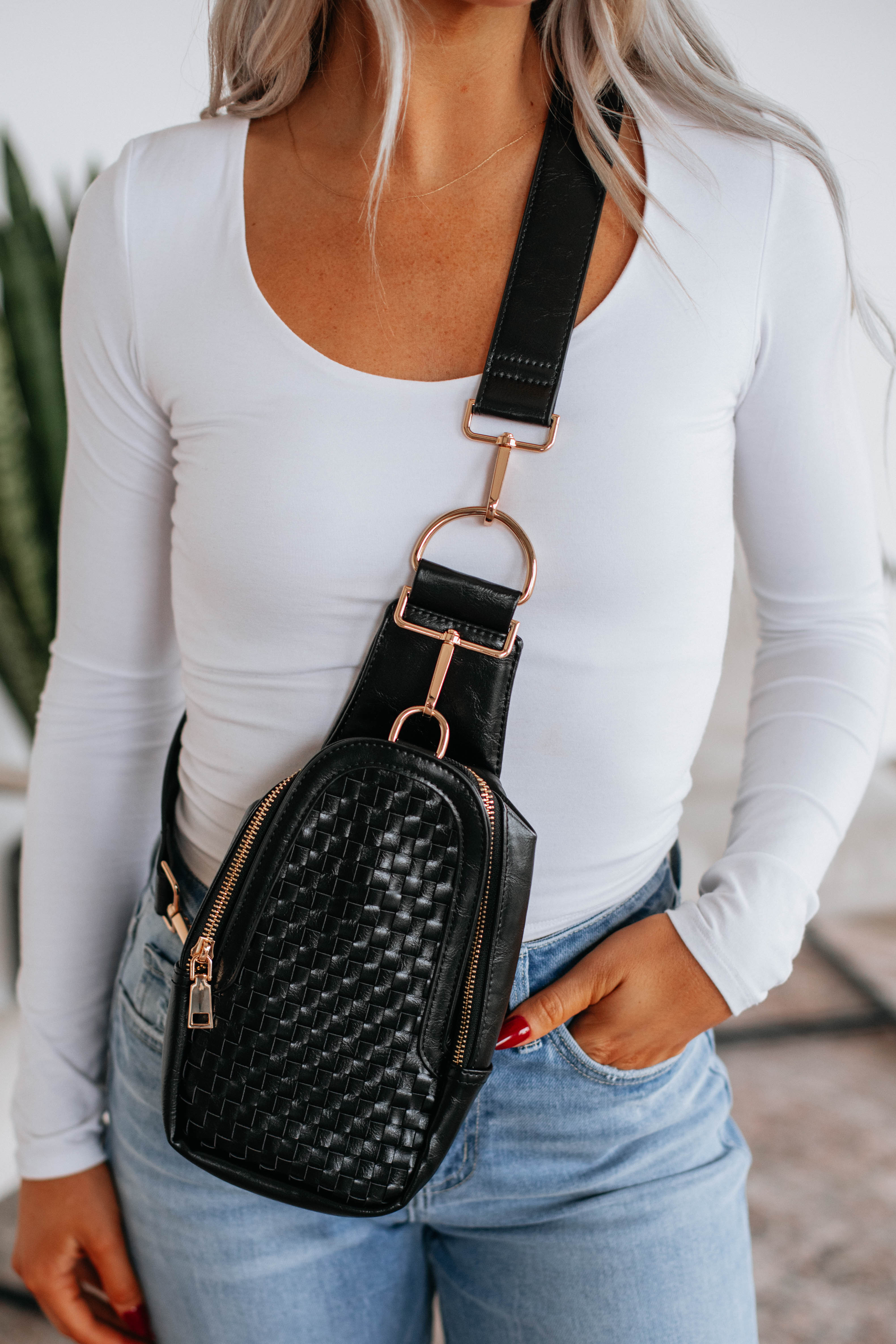 Stylish Mattie Crossbody Bag for Women - Black Leather Purse with Adjustable Strap | Perfect for Everyday Use, Travel & Shopping